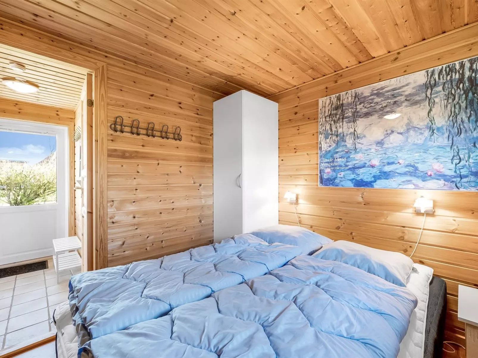 "Terese" - 45km from the sea-Inside