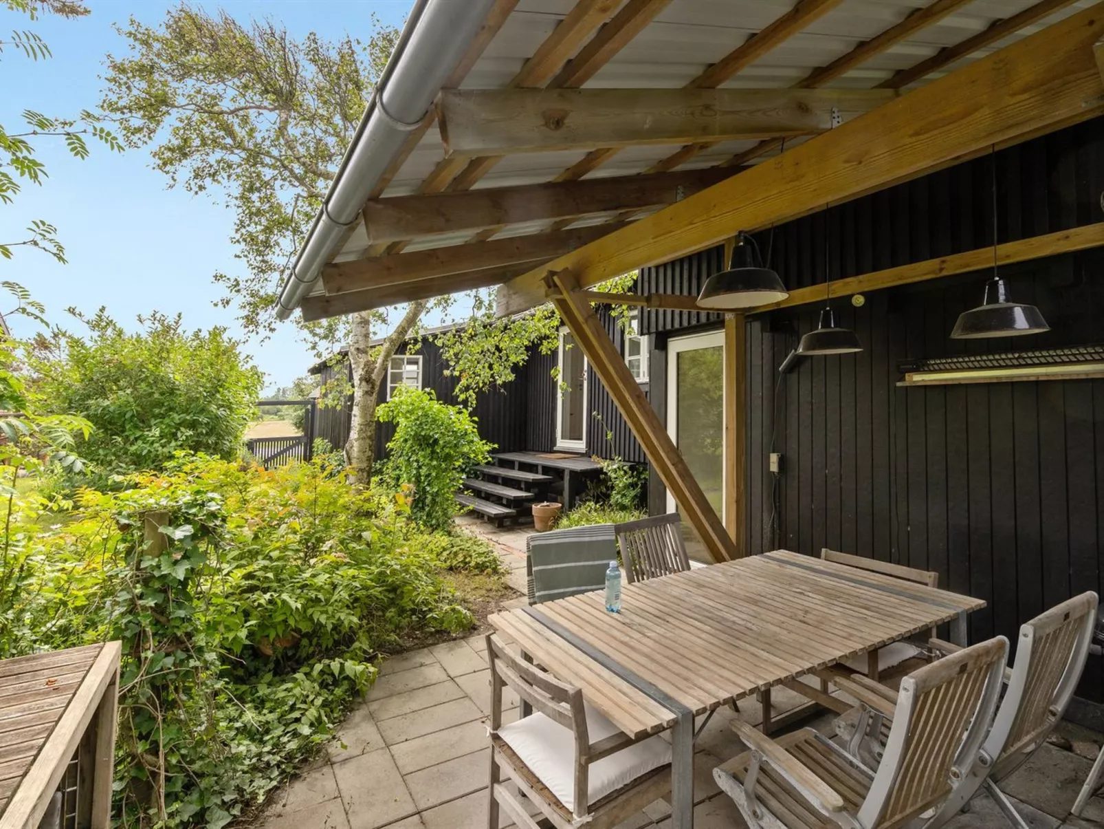 "Gren" - 90m to the fjord-Outside