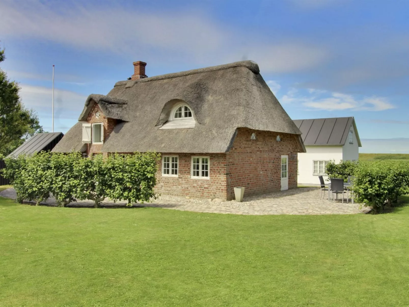 "Ingulf" - 18km from the sea-Outside