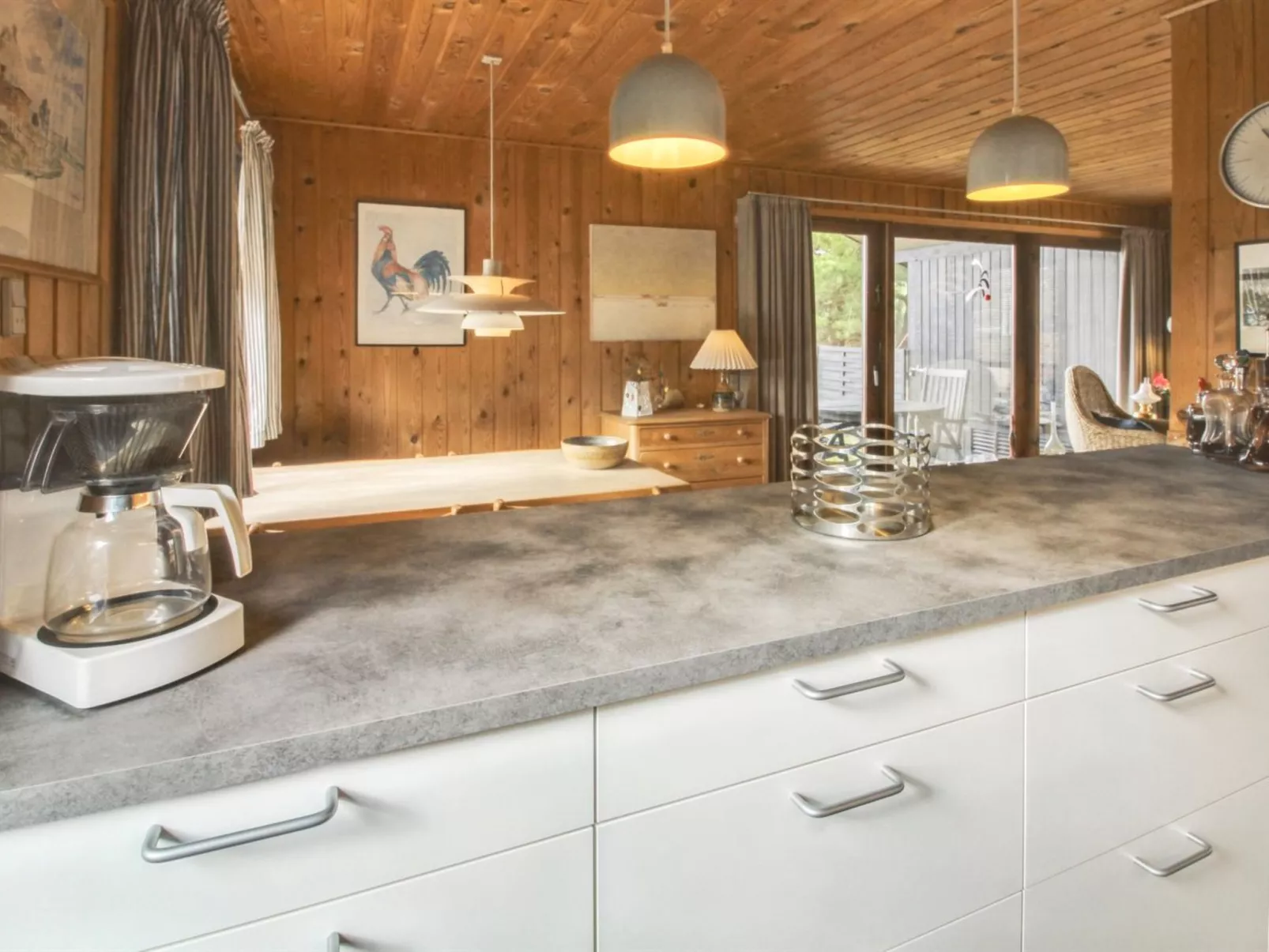 "Kathaline" - 3.4km from the sea-Inside