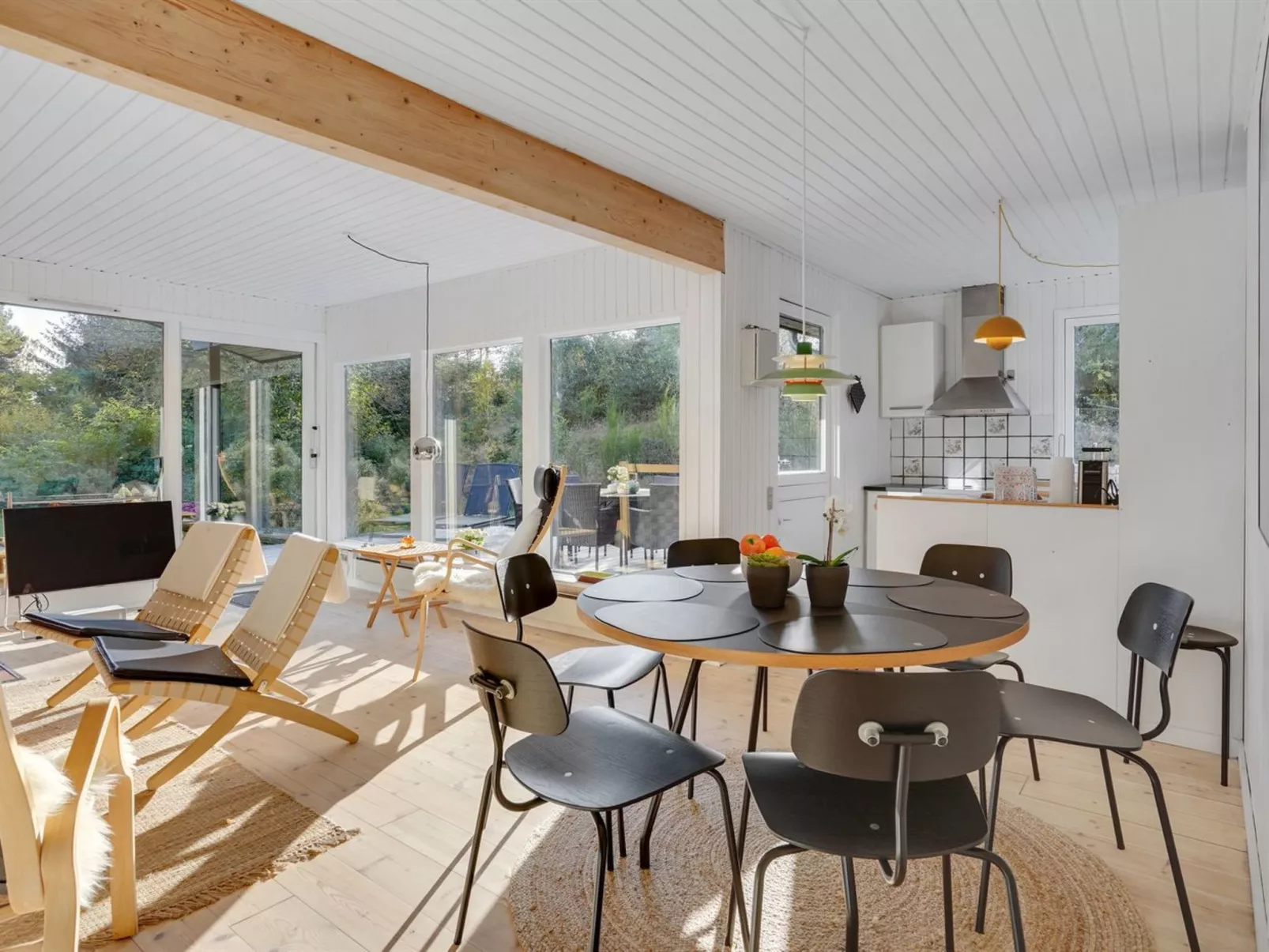 "Skjold" - 600m from the sea-Dedans