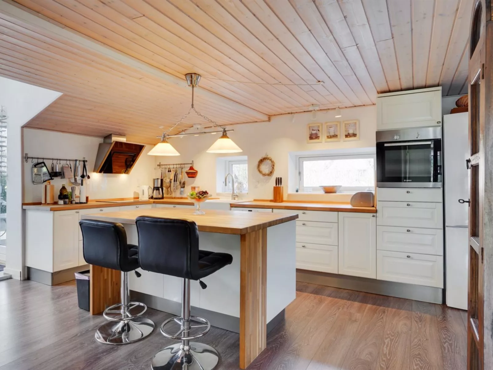 "Sigfred" - 1.5km from the sea-Inside