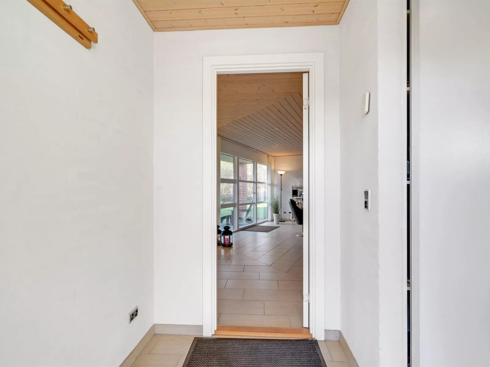 "Fengur" - 330m from the sea-Inside