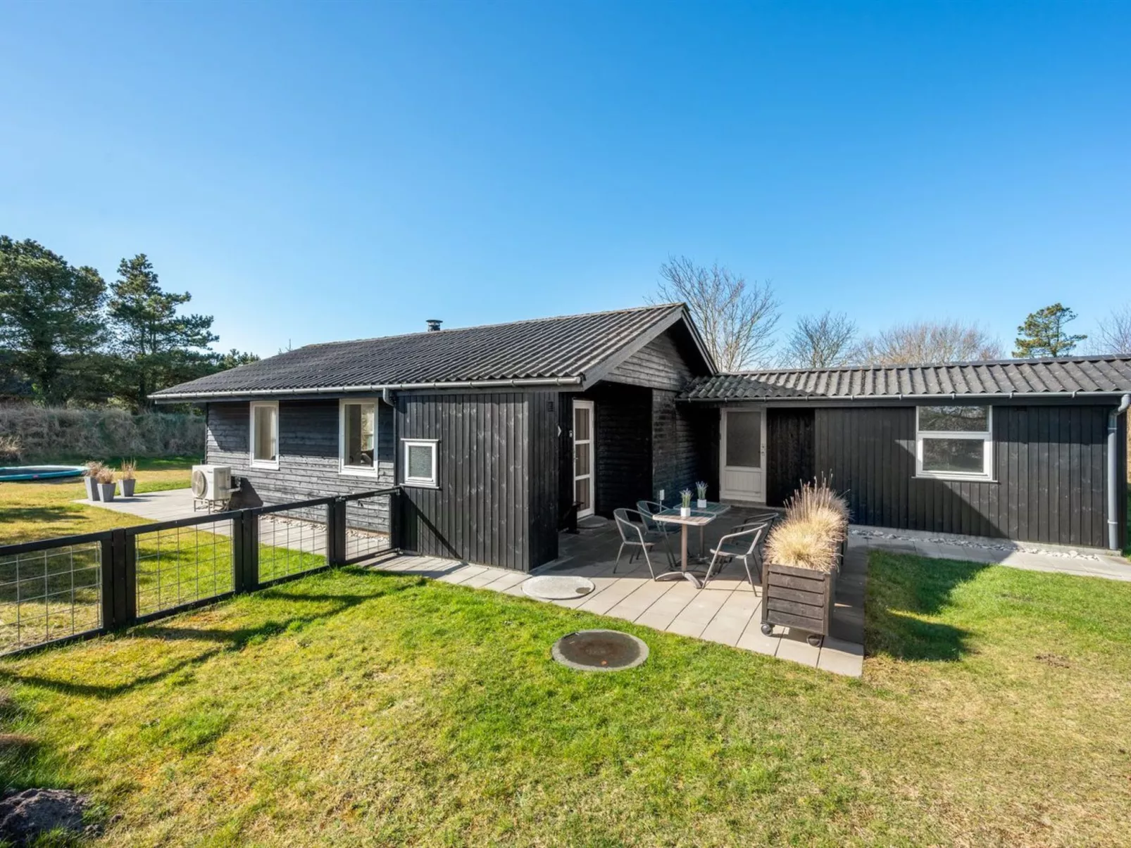 "Gillis" - 900m from the sea-Outside