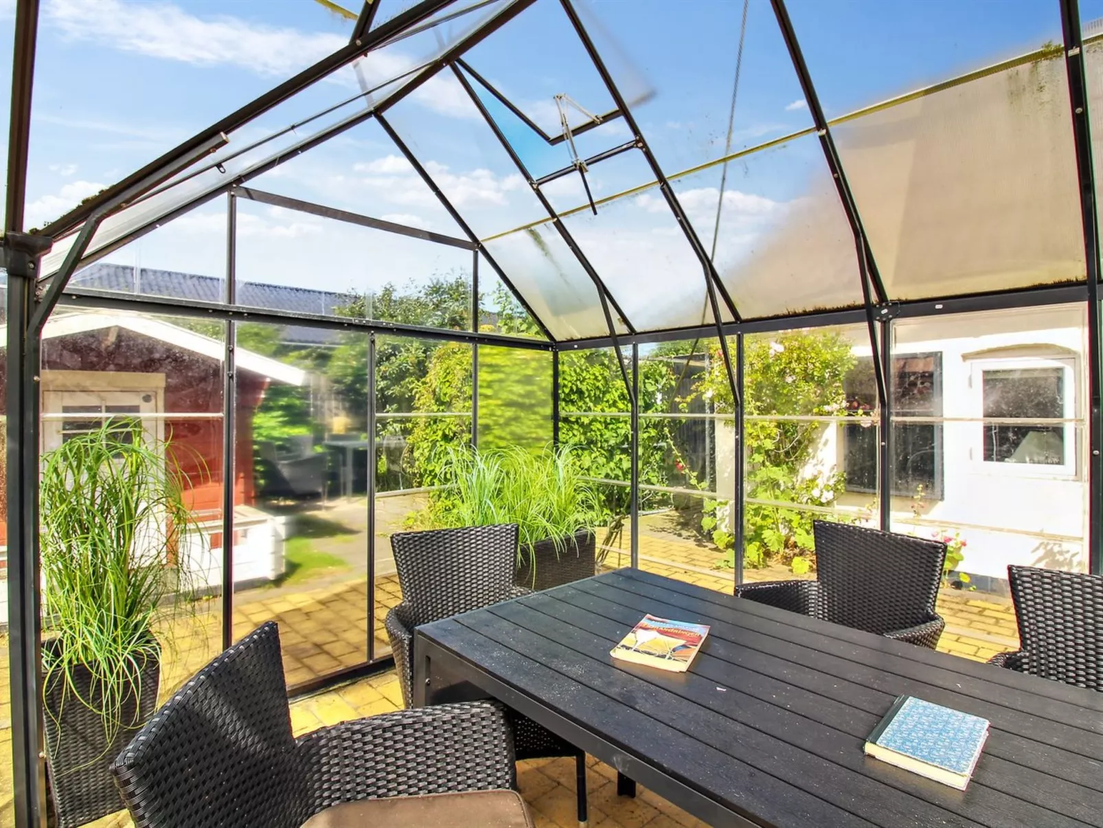 "Anais" - 1.6km from the sea-Drinnen