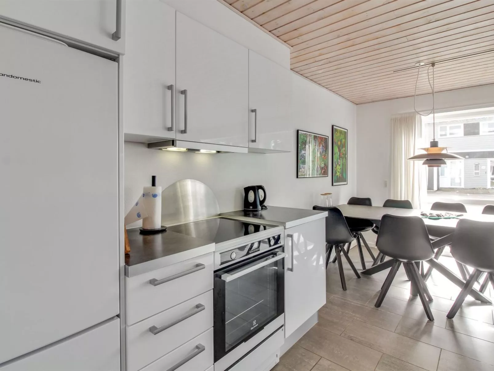 "Ingolf" - 750m from the sea-Dedans