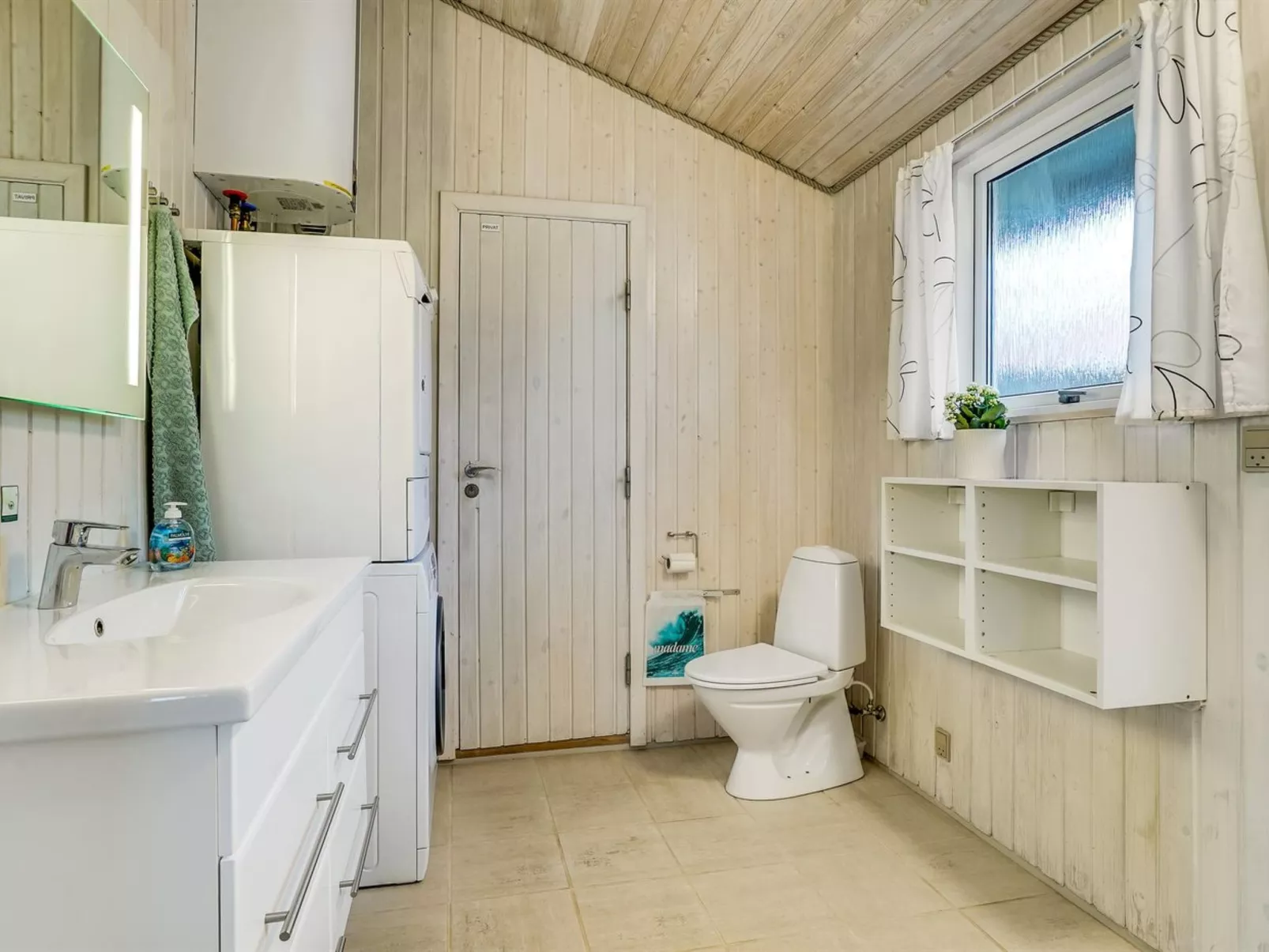 "Marne" - 500m from the sea-Inside