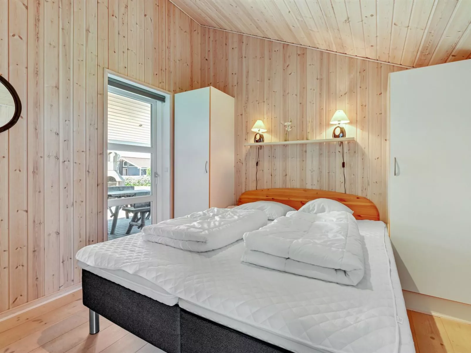 "Guthmar" - 350m to the fjord-Inside