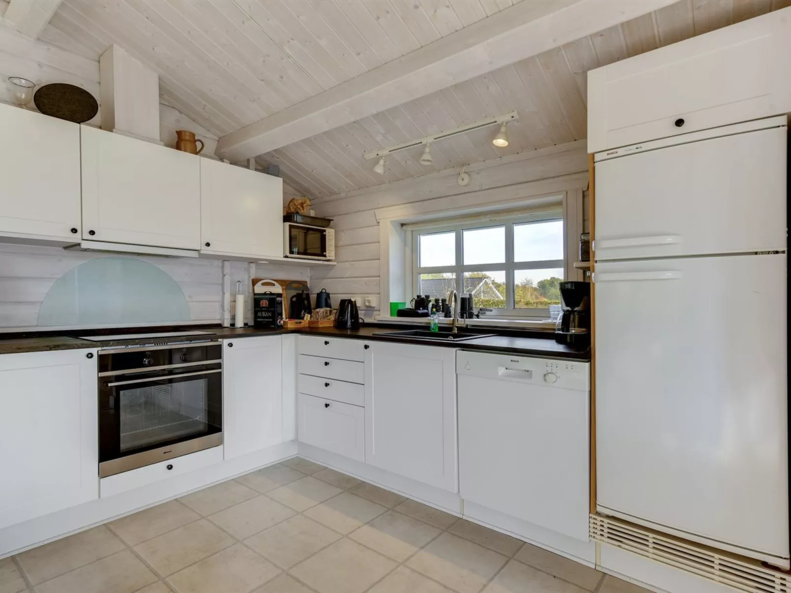 "Ruusu" - 300m from the sea-Inside