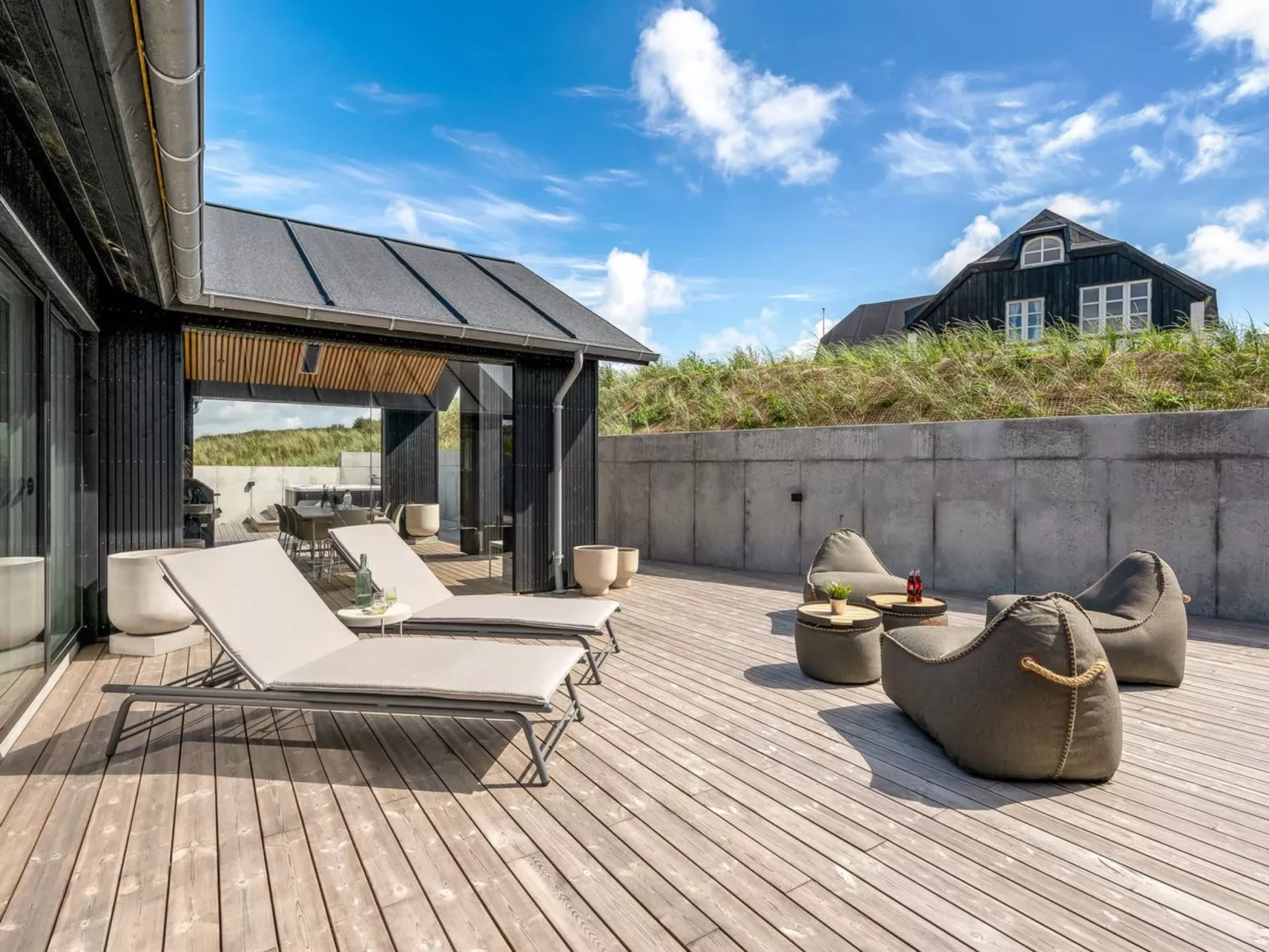 "Maximiliane" -  from the sea-Dehors