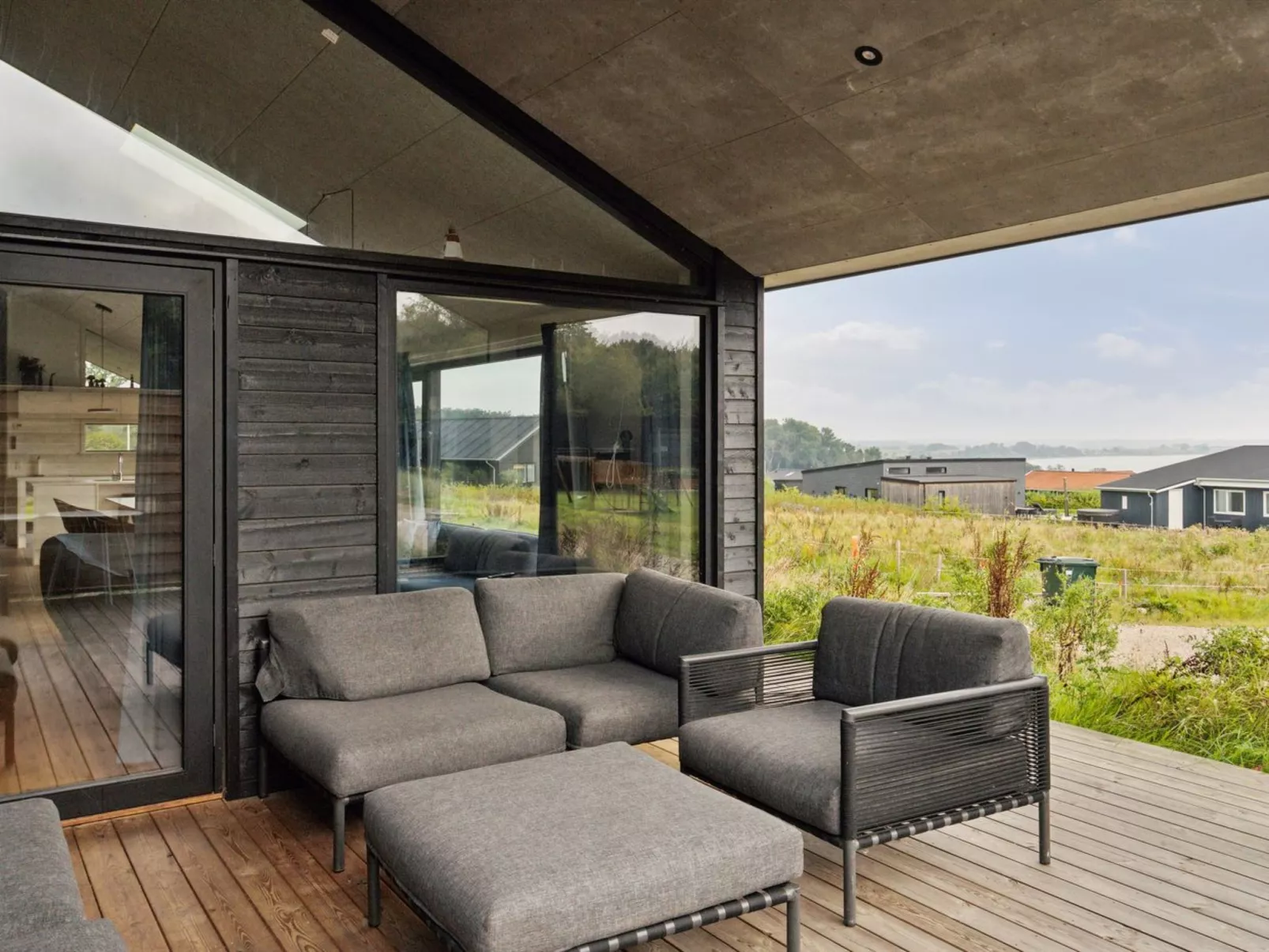 "Gunborg" - 400m from the sea-Draußen