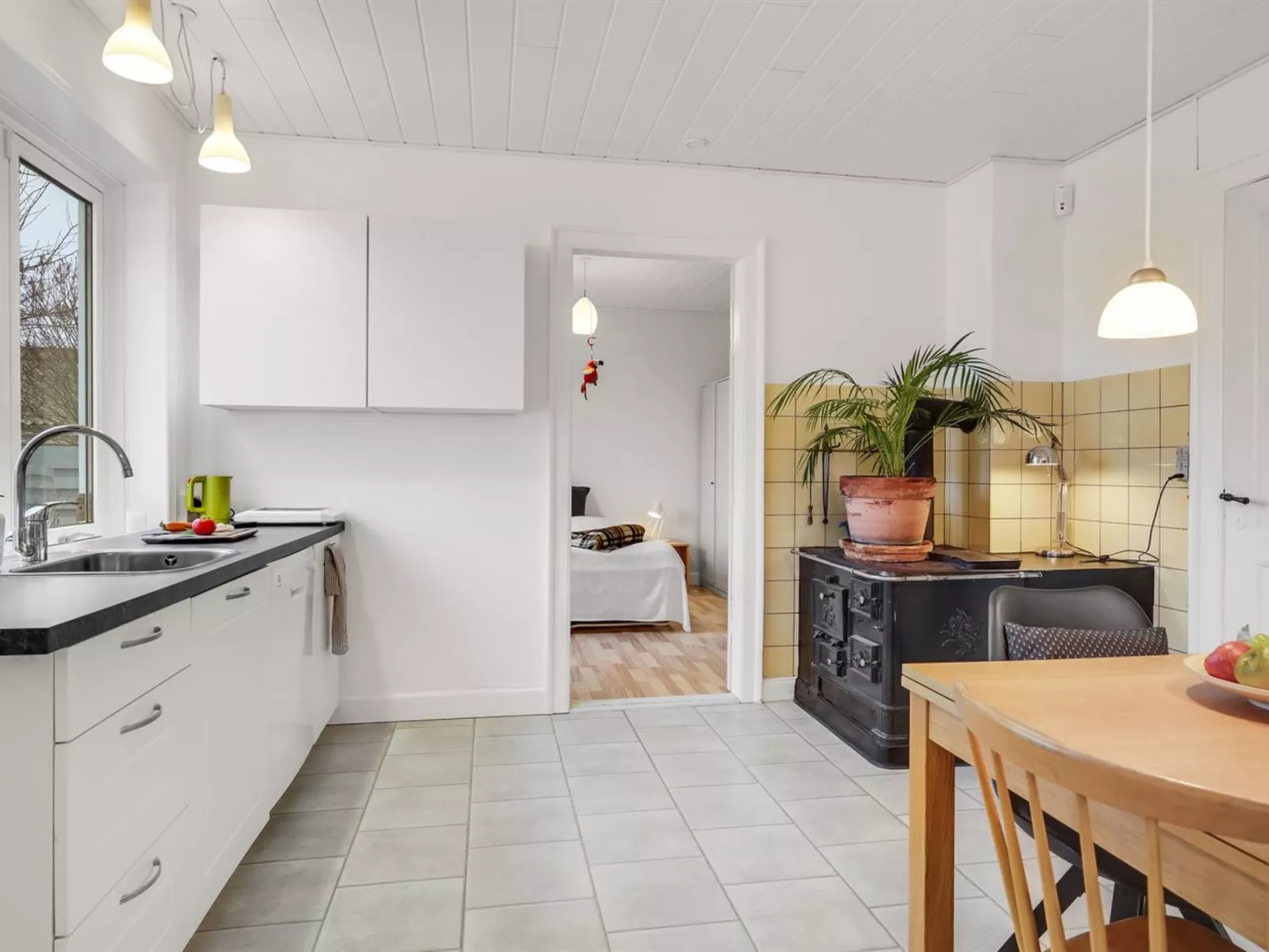 "Truels" - 2km from the sea-Inside