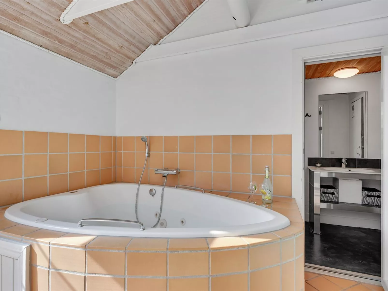 "Hinrich" - 300m from the sea-Drinnen