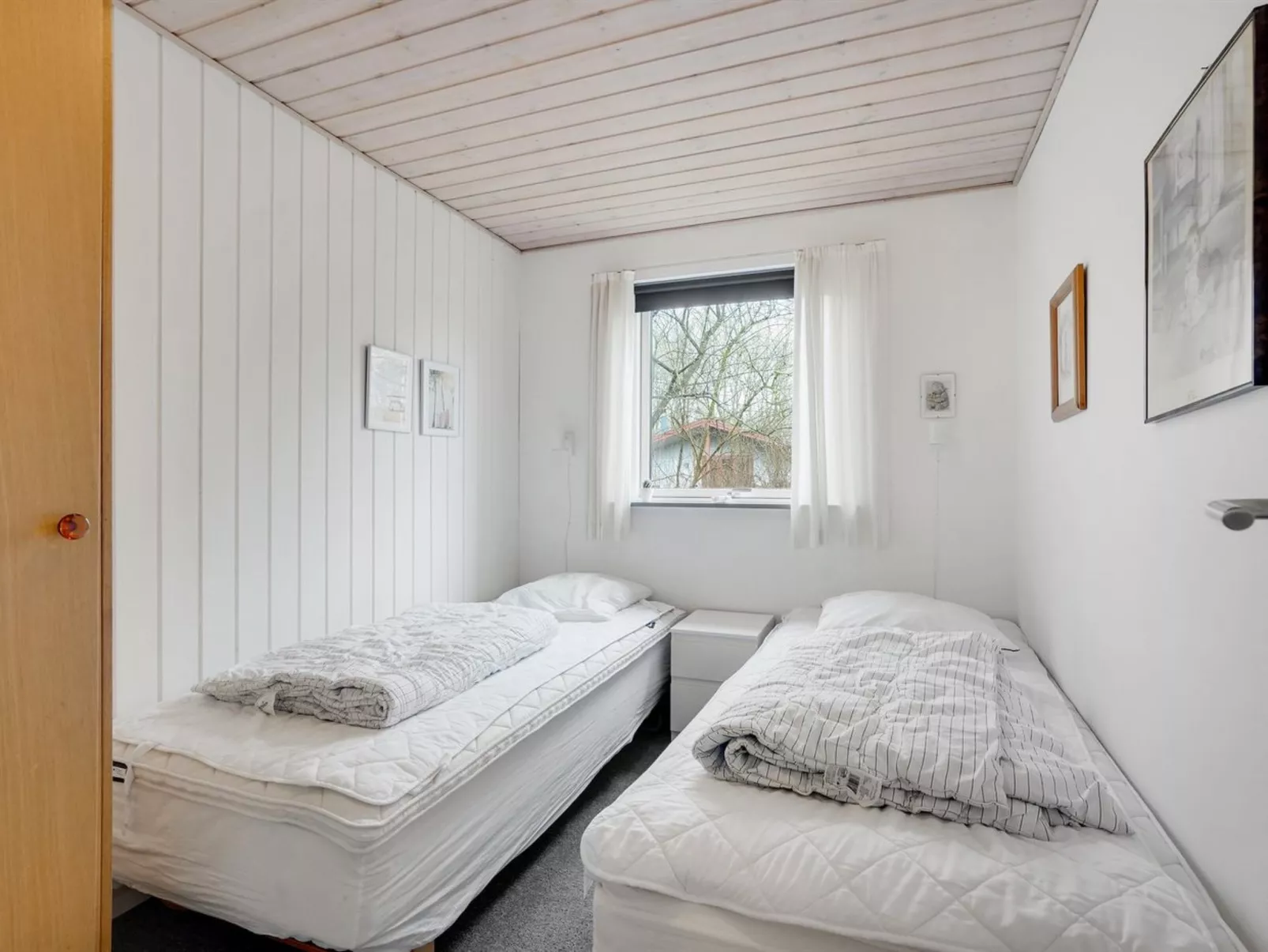 "Massie" - 30km from the sea-Inside