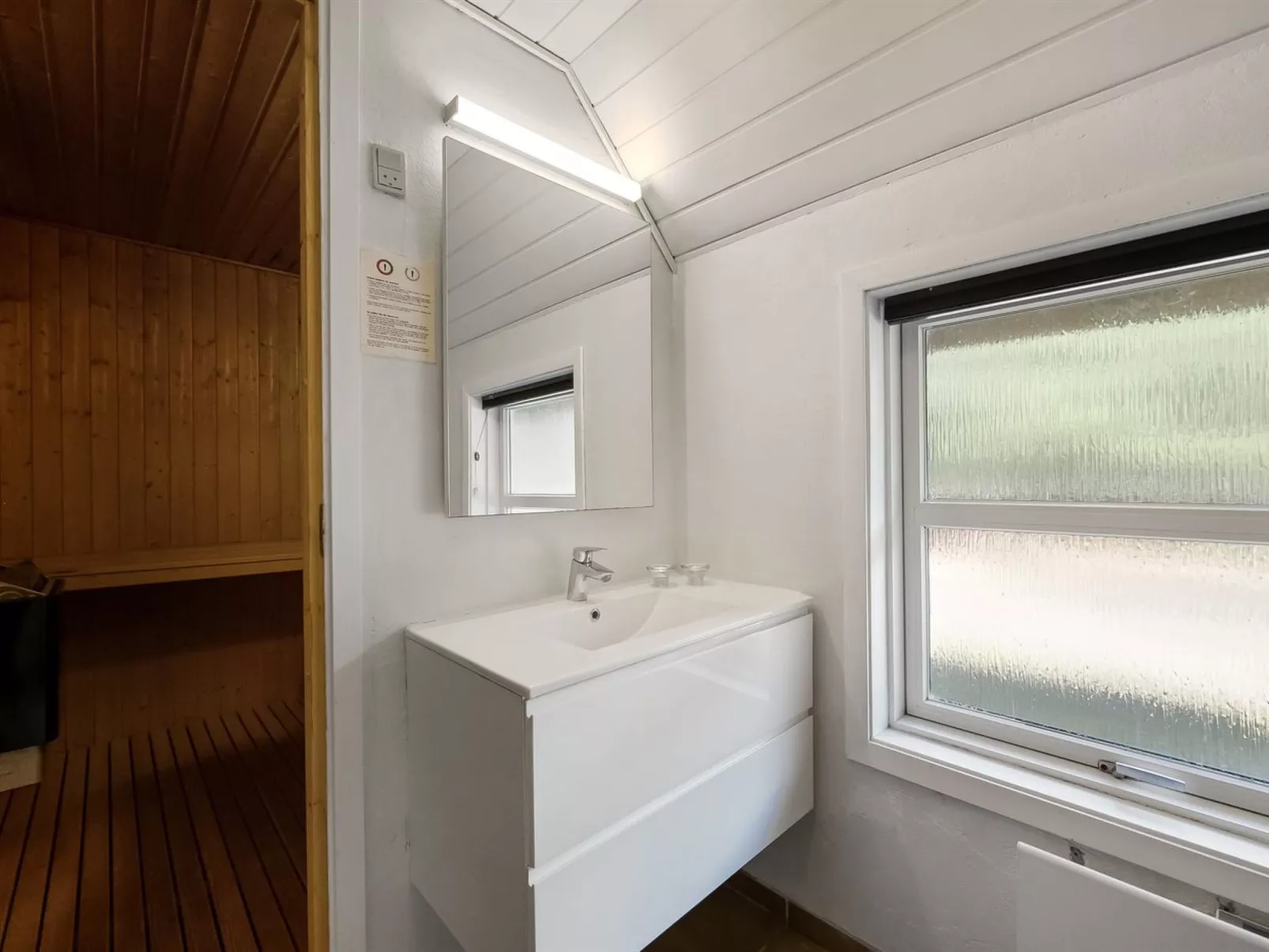 "Grep" - 700m from the sea-Dedans