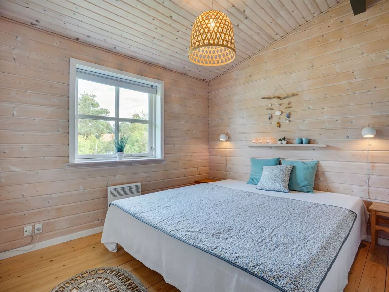 "Botwith" - 400m from the sea-Inside