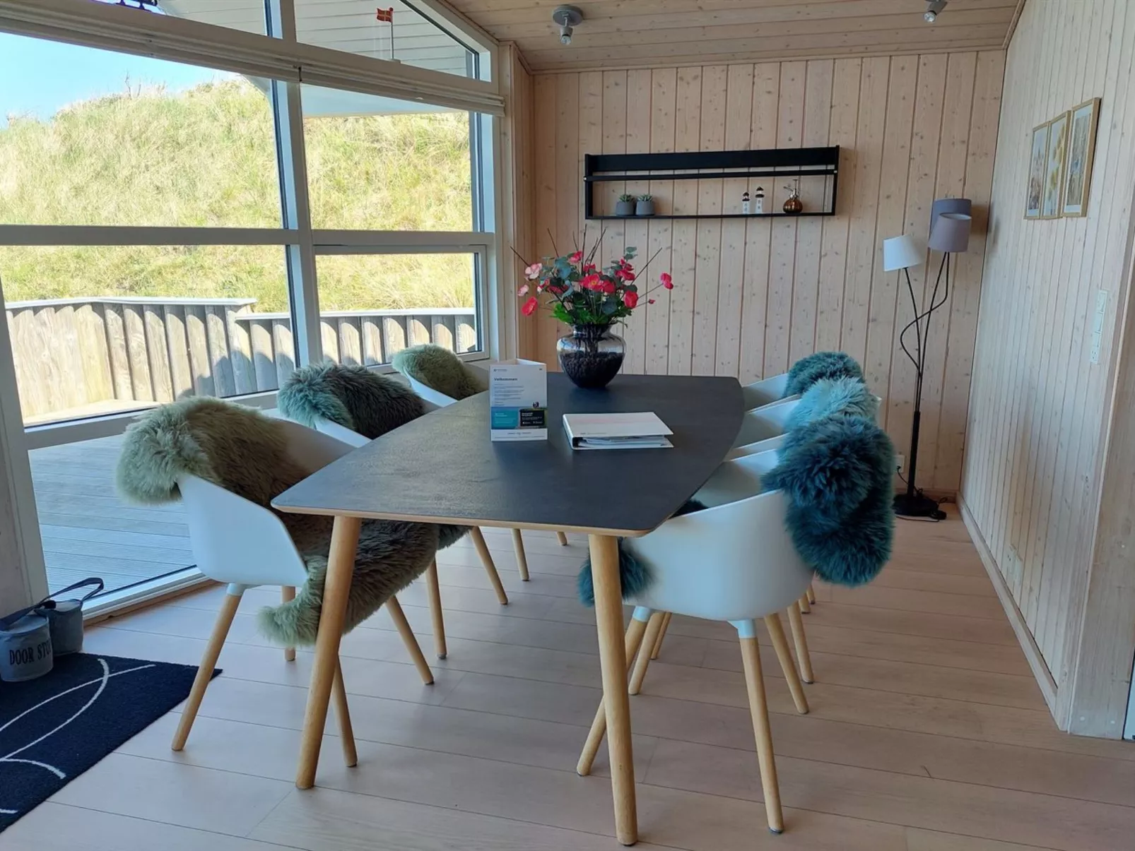 "Hermande" - 203m from the sea-Drinnen