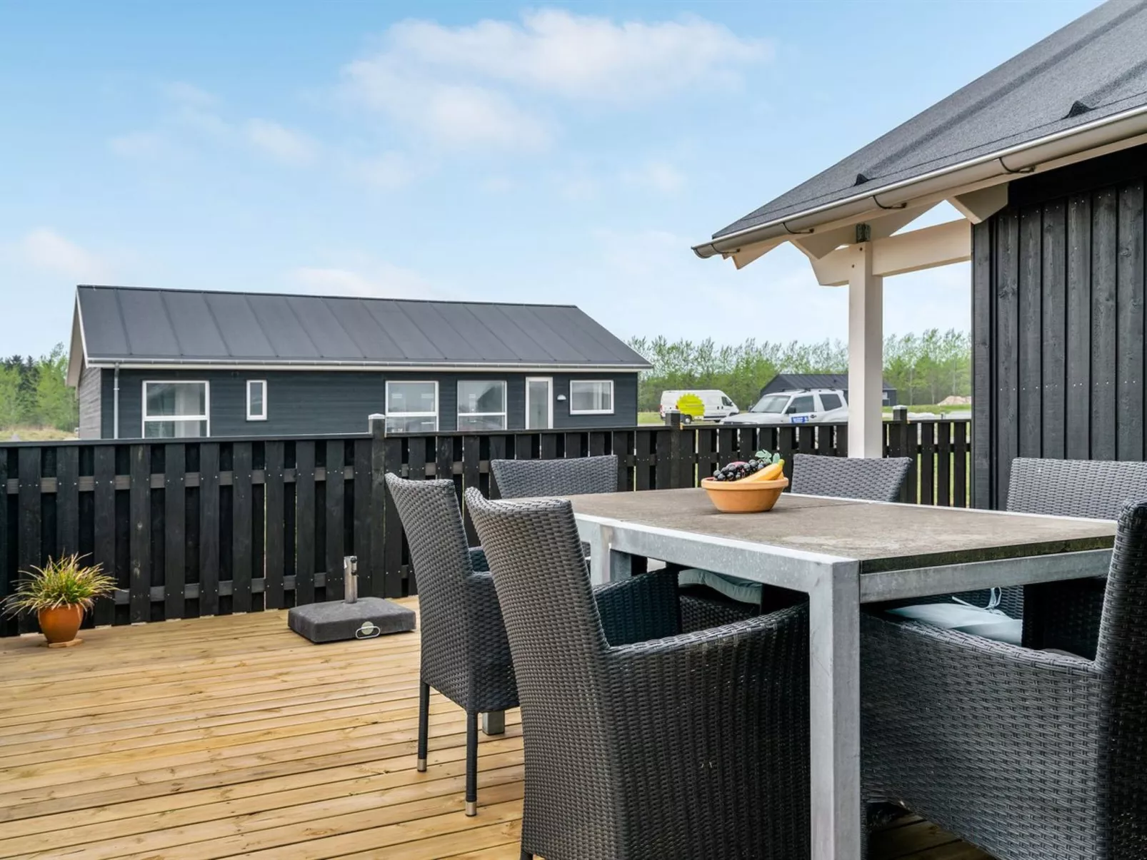 "Mirkka" - 1.5km from the sea-Outside