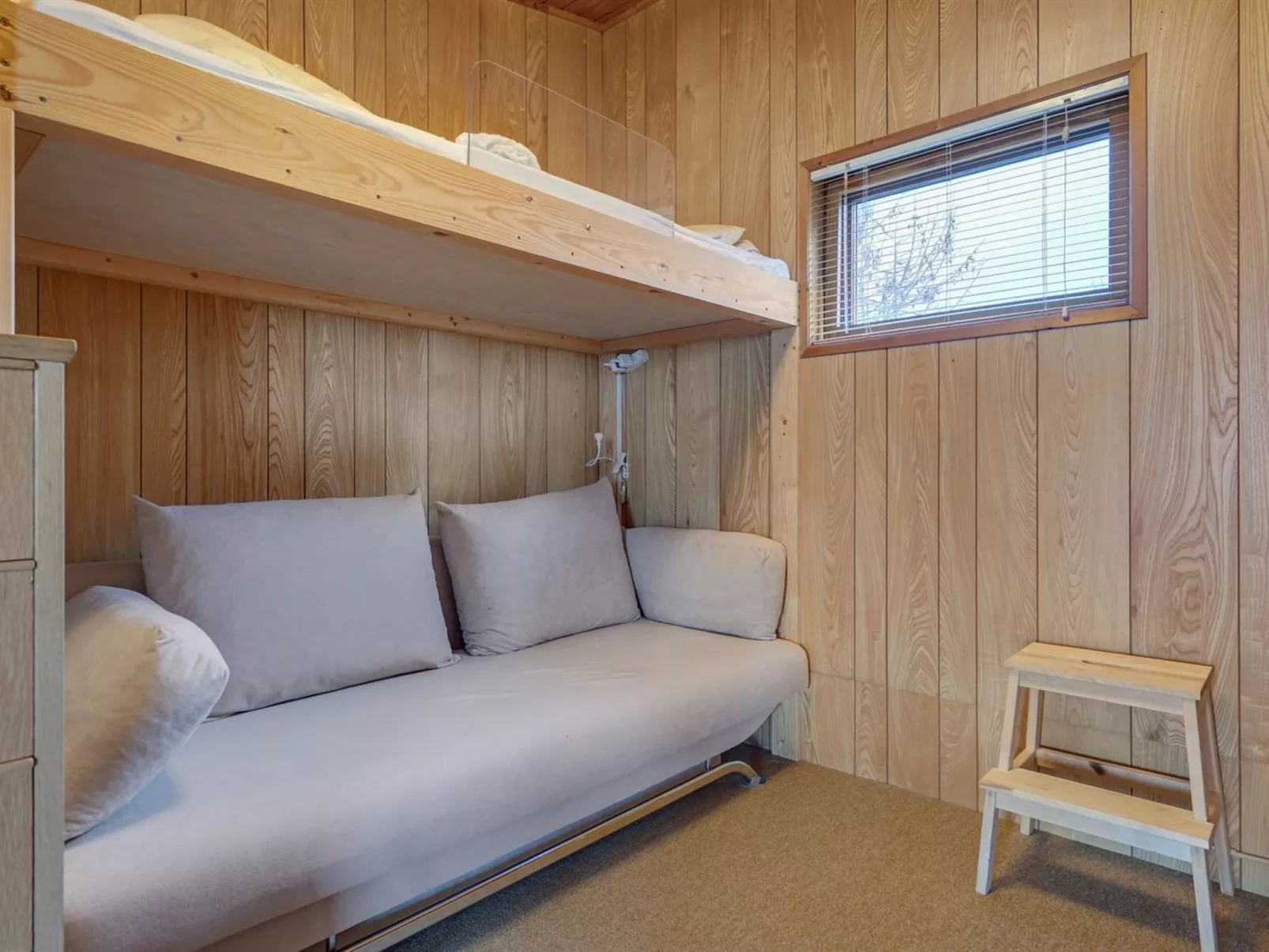 "Dzavid" - 10m from the sea-Inside