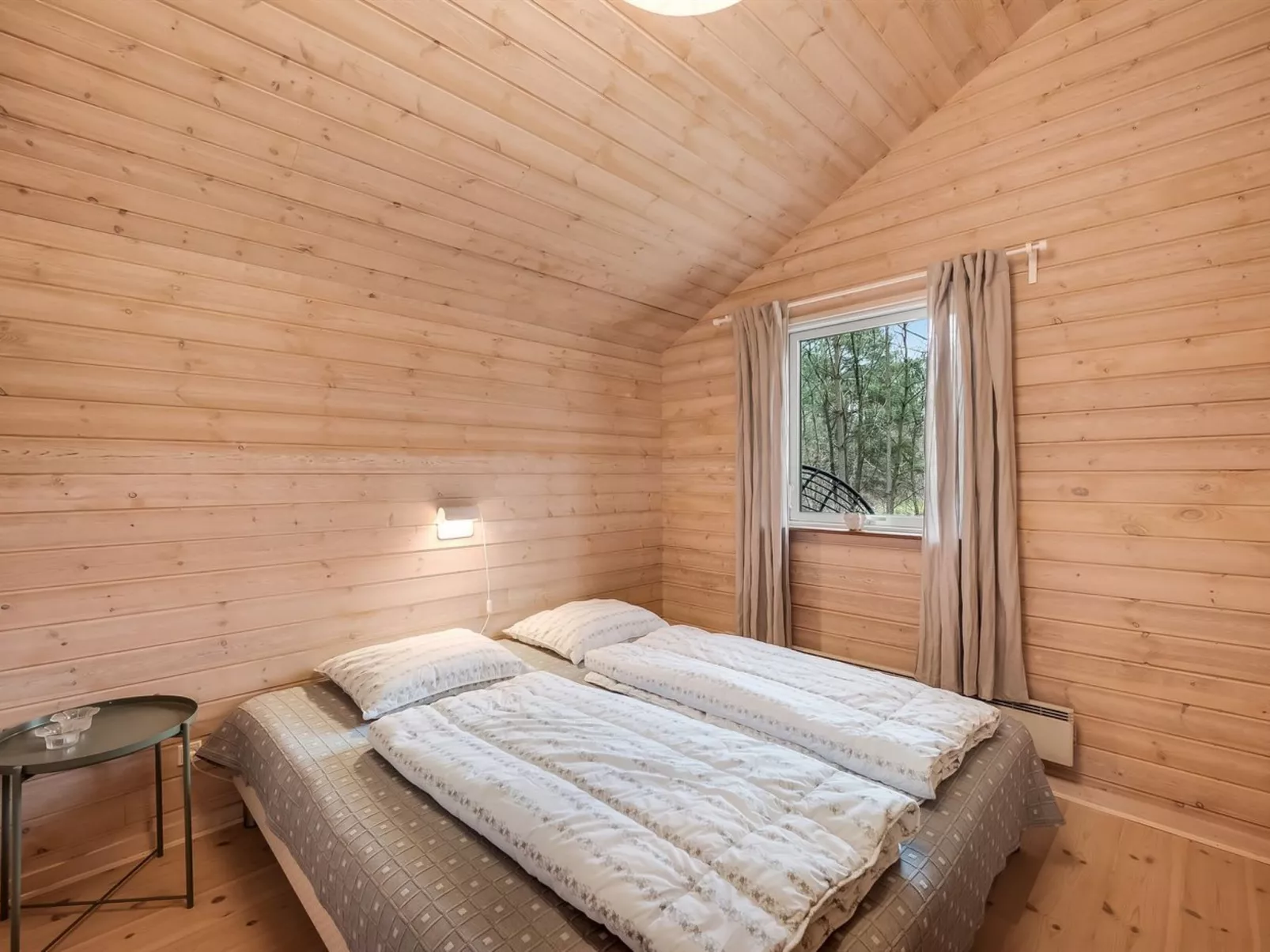 "Aman" - 700m to the fjord-Inside