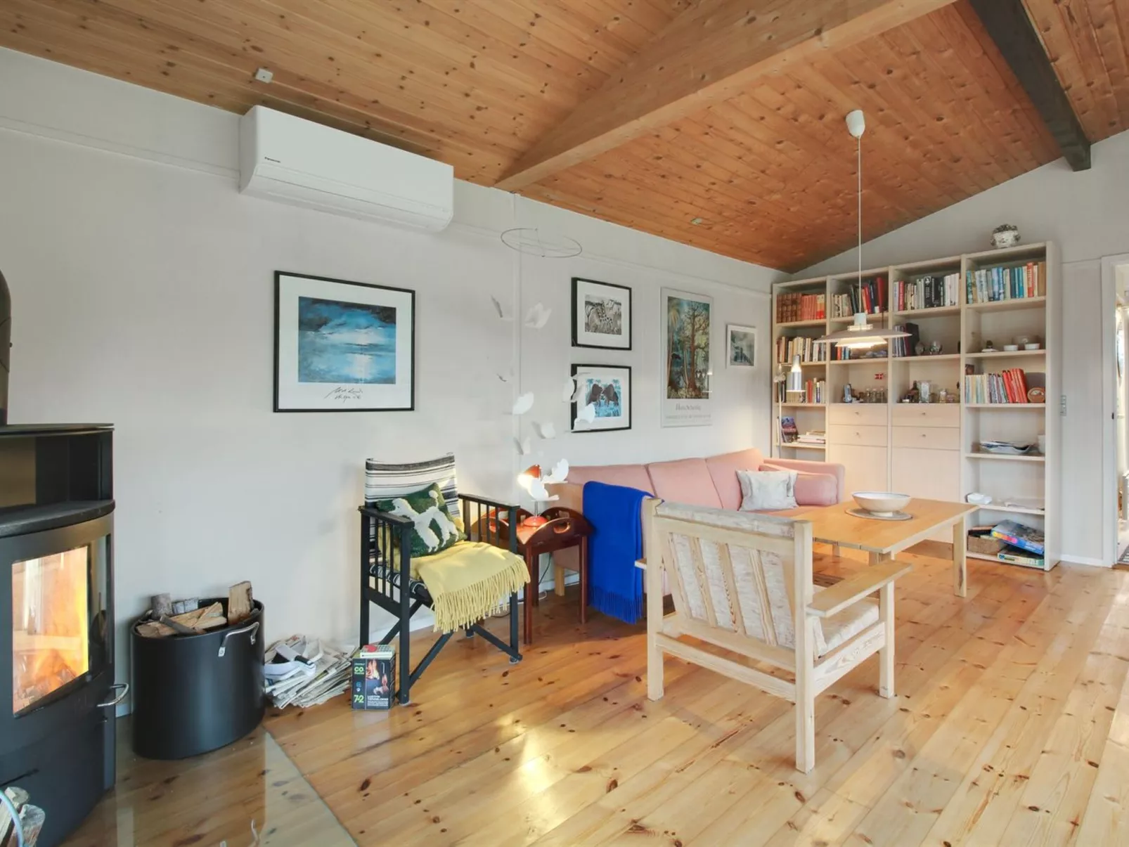 "Leif" - 550m from the sea-Inside