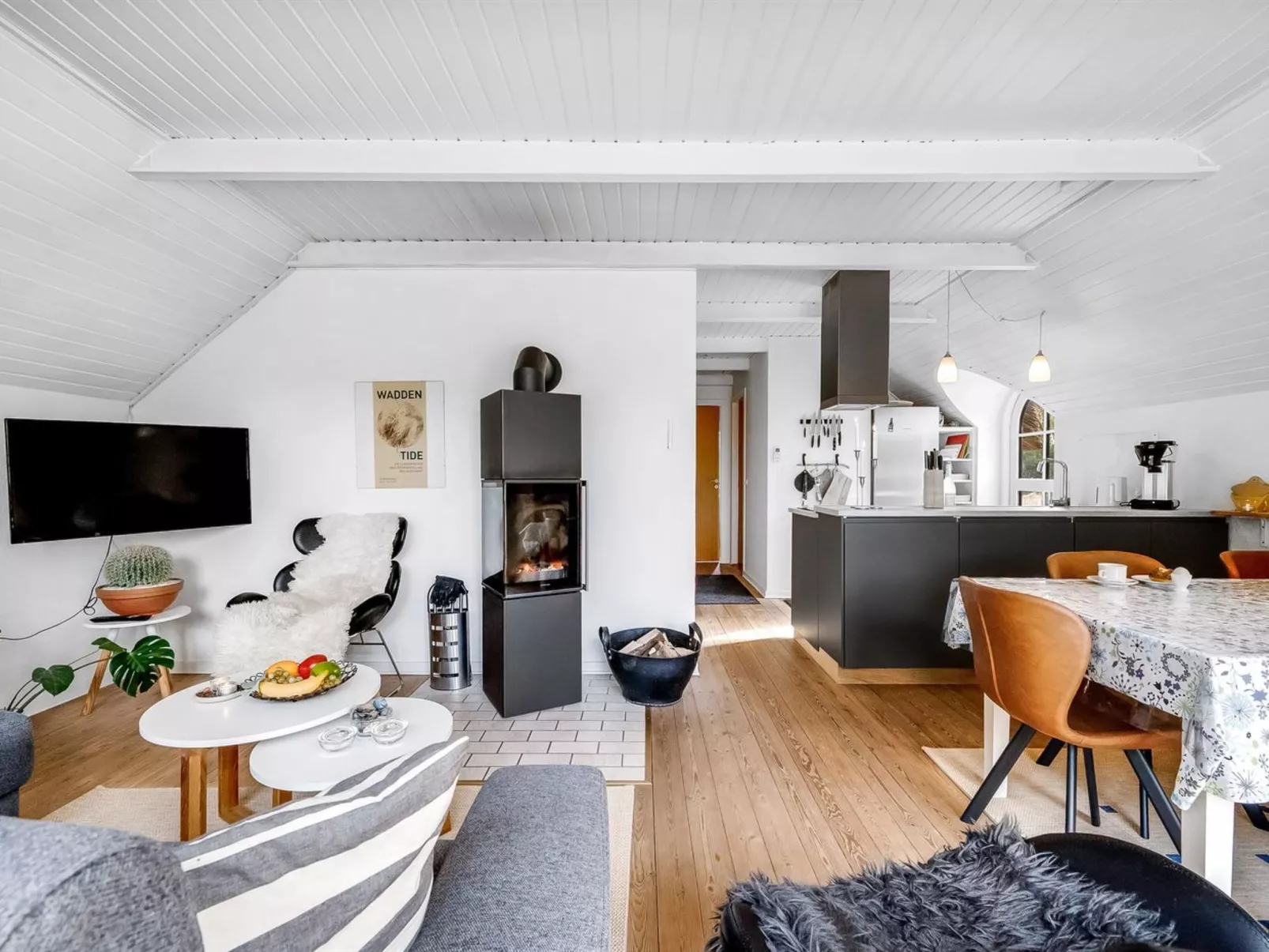 "Annetin" - 850m from the sea-Inside