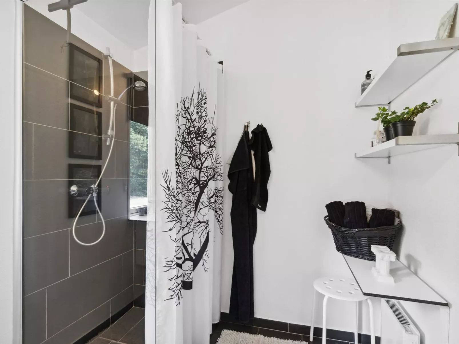 "Ditleif" - 400m from the sea-Drinnen