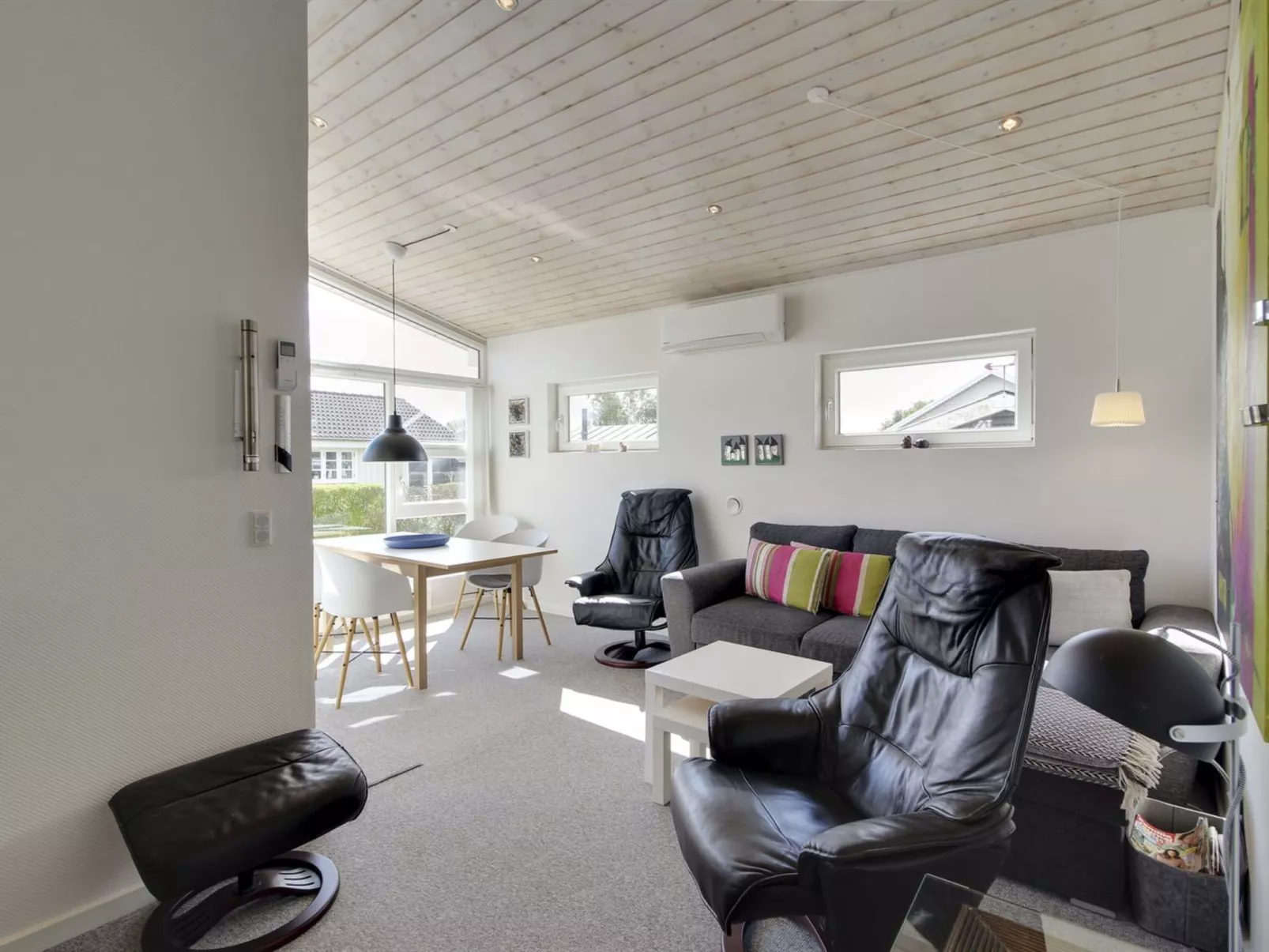 "Emmik" - 150m from the sea-Inside