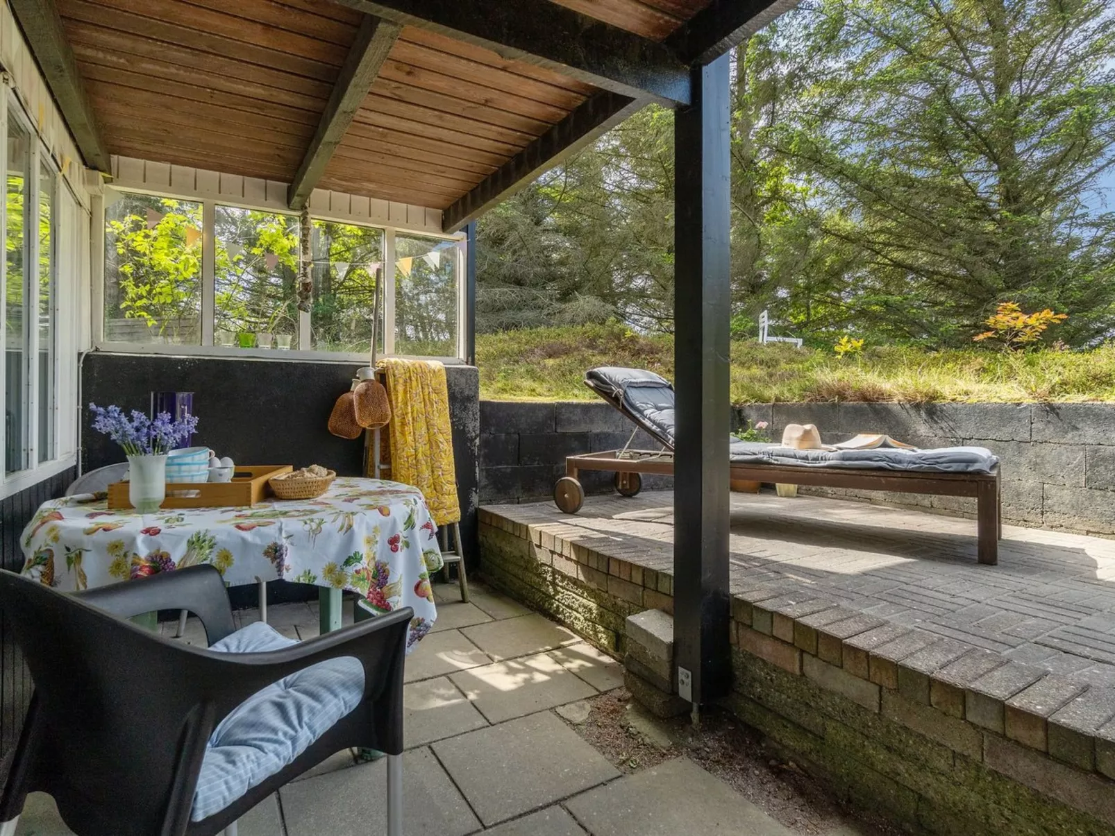 "Freda" - 100m to the fjord-Outside