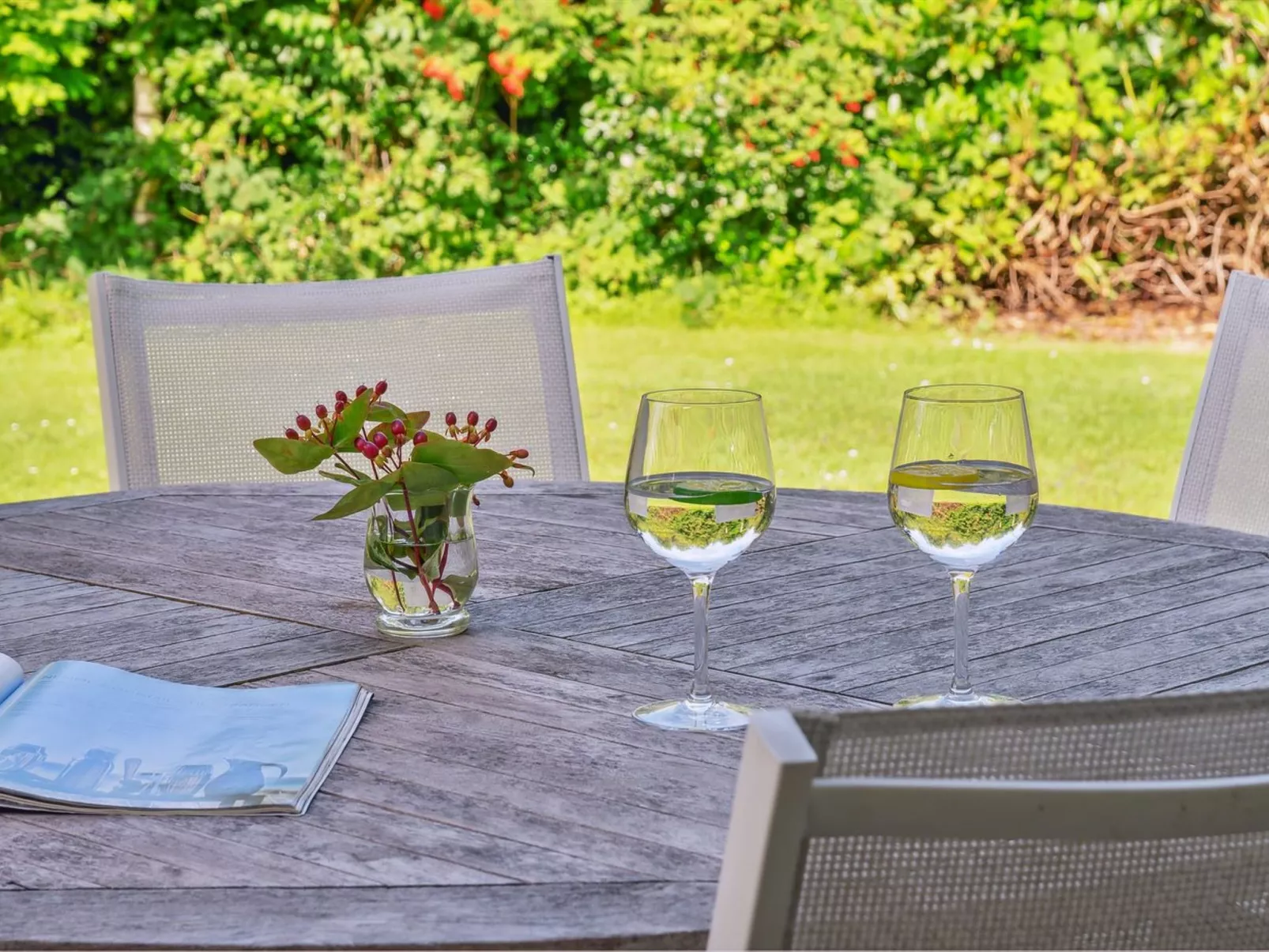 "Batsha" - 350m from the sea-Draußen