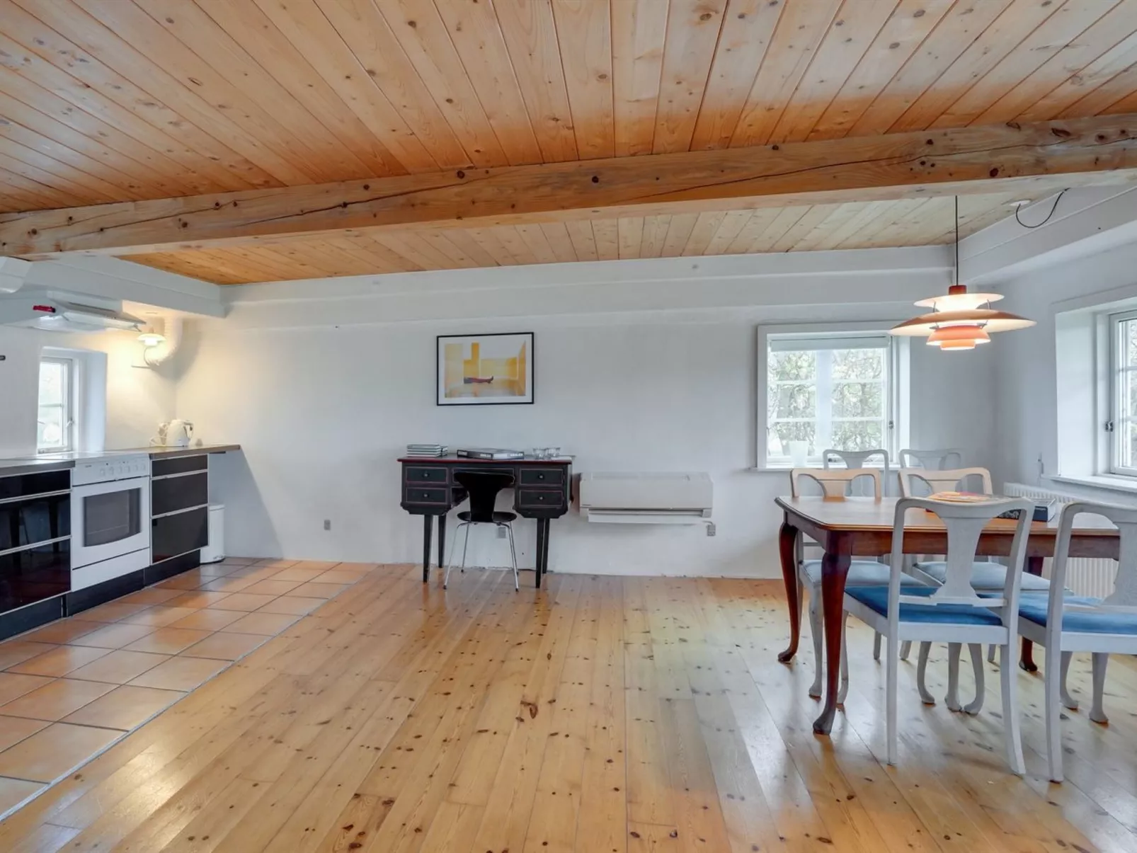 "Aughe" - 25km from the sea-Drinnen