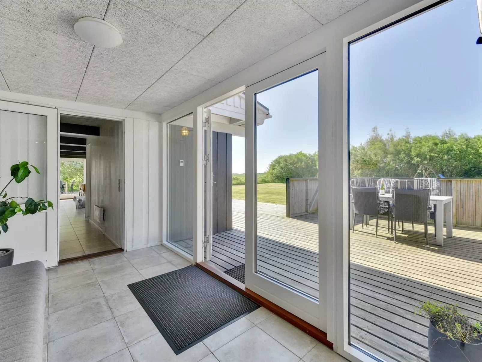 "Anund" - 1.4km from the sea-Inside