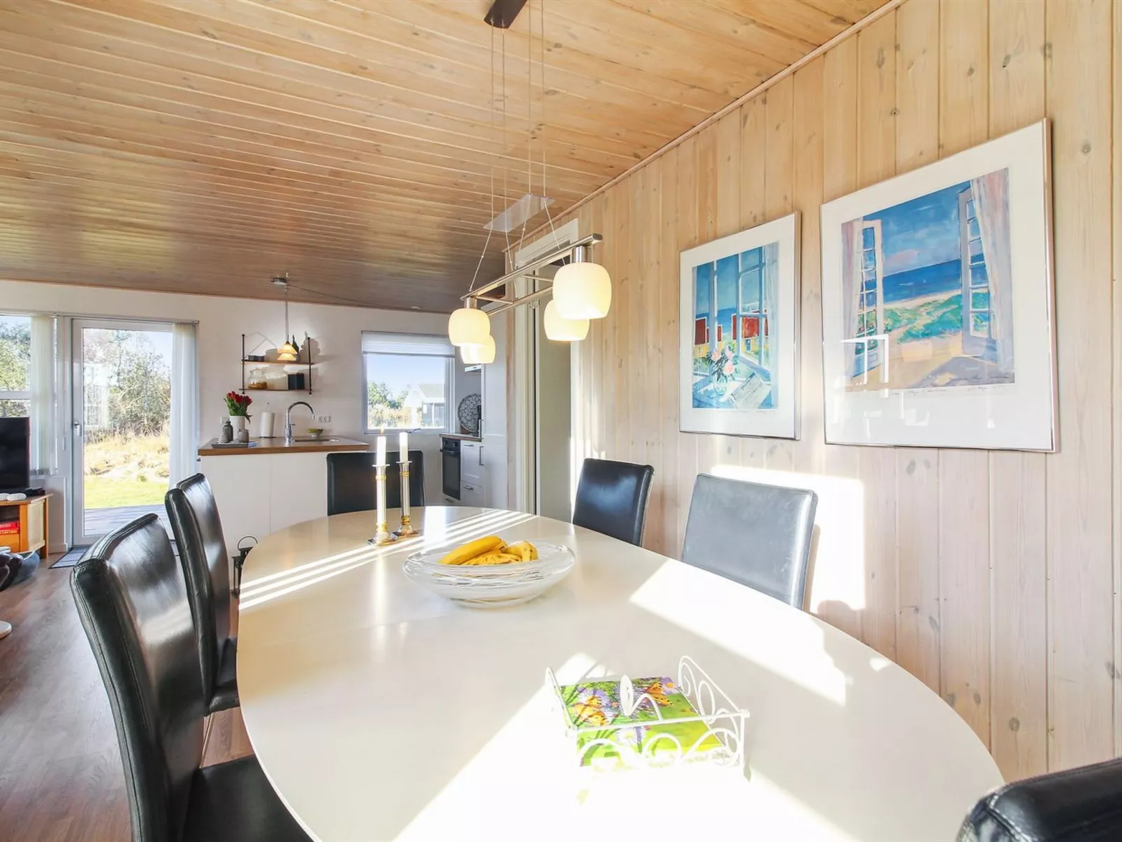 "Grit" - 650m from the sea-Drinnen