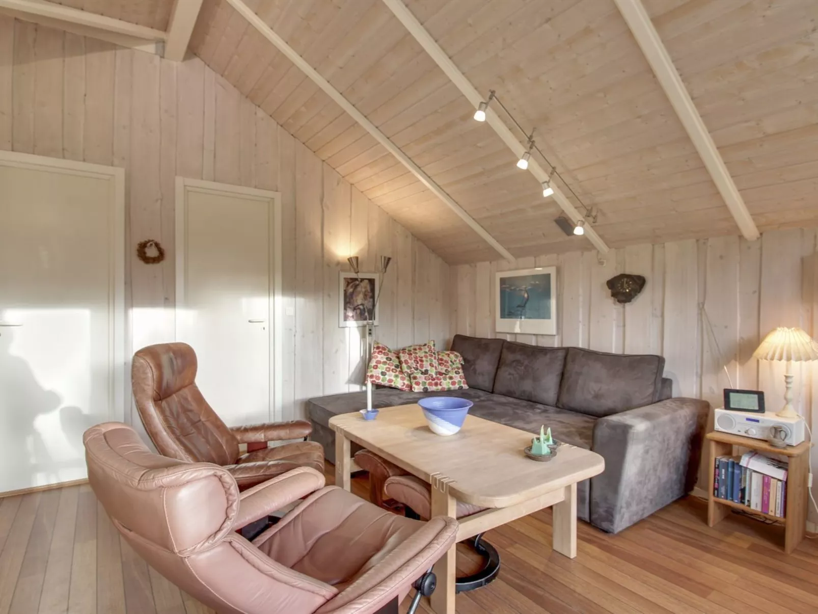 "Eline" - 1.5km from the sea-Inside