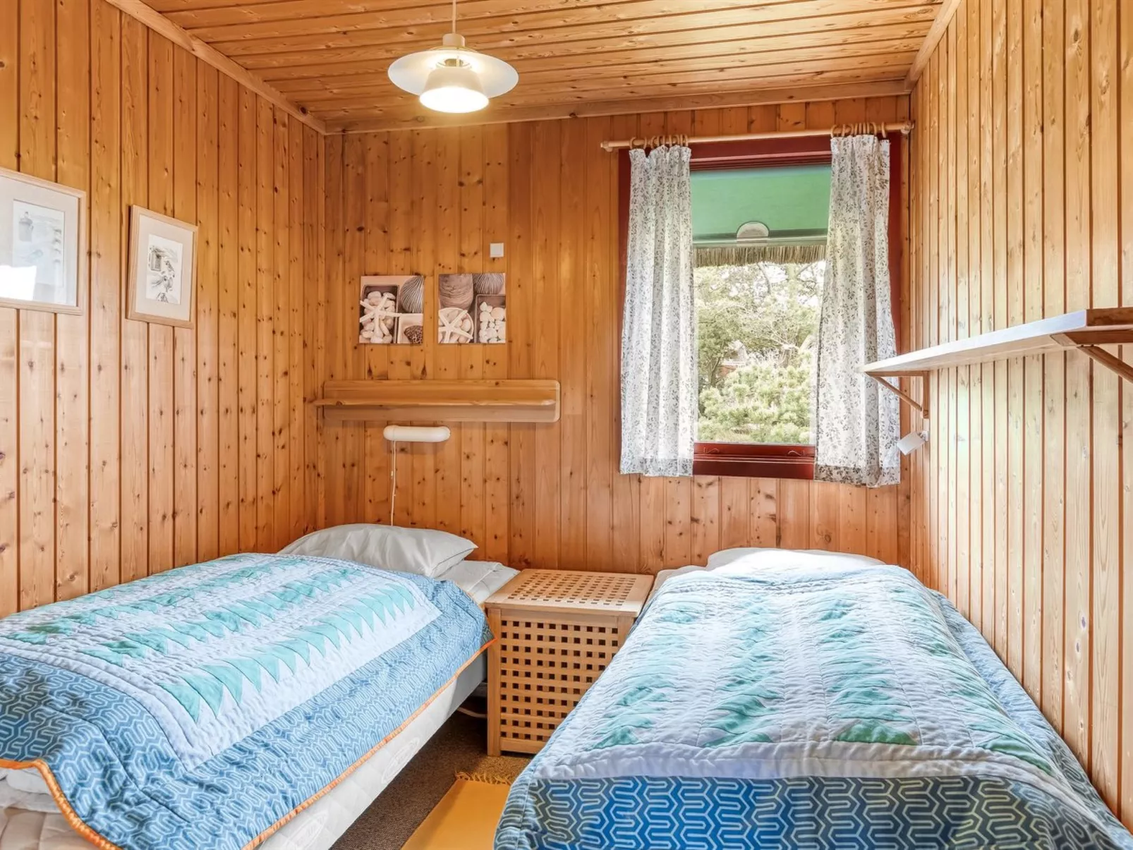 "Larsen" - 900m from the sea-Inside