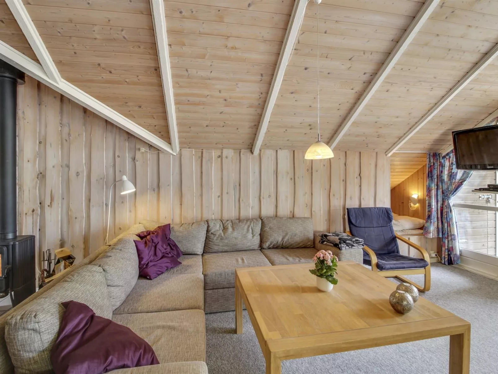 "Dedo" - 300m from the sea-Dedans