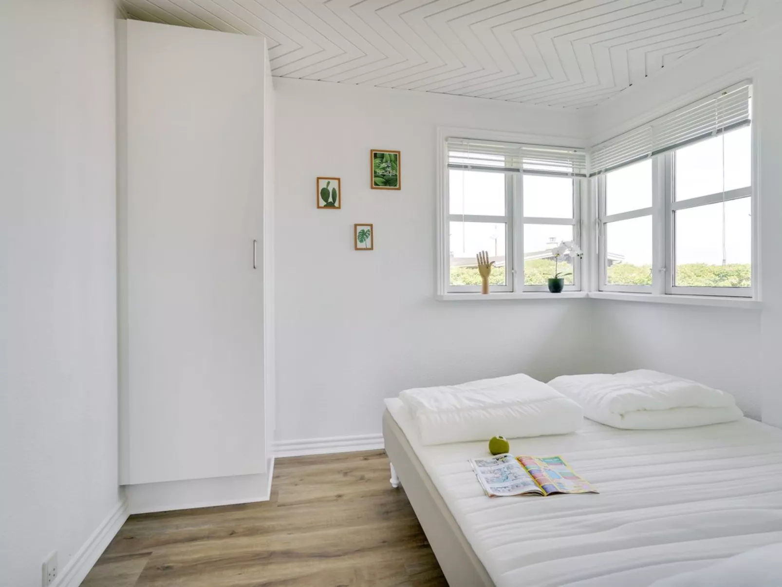 "Hwitserk" - 5m from the sea-Inside