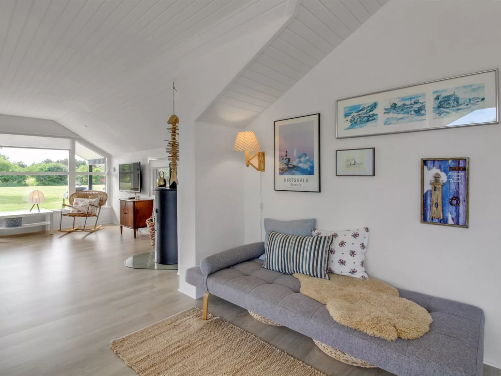 "Harmen" - 1.1km from the sea-Inside