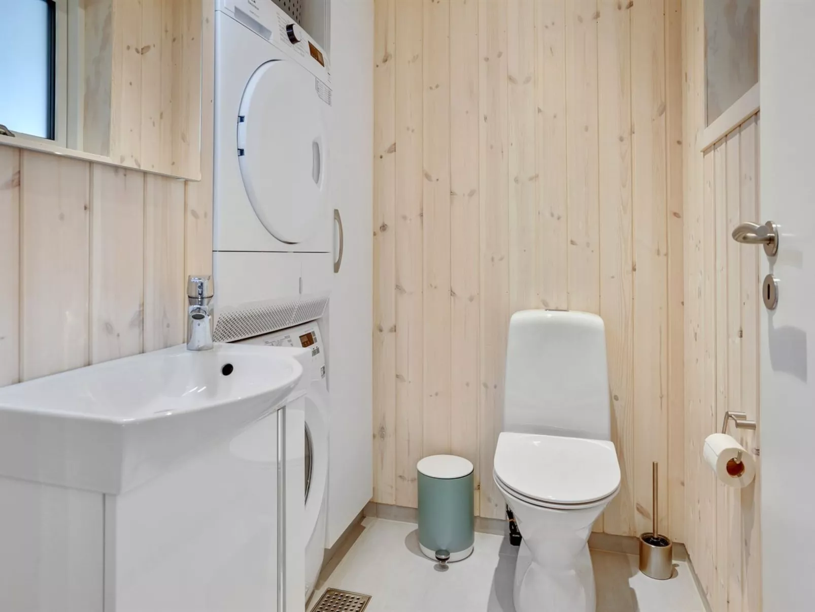 "Jerrit" - 225m from the sea-Dedans