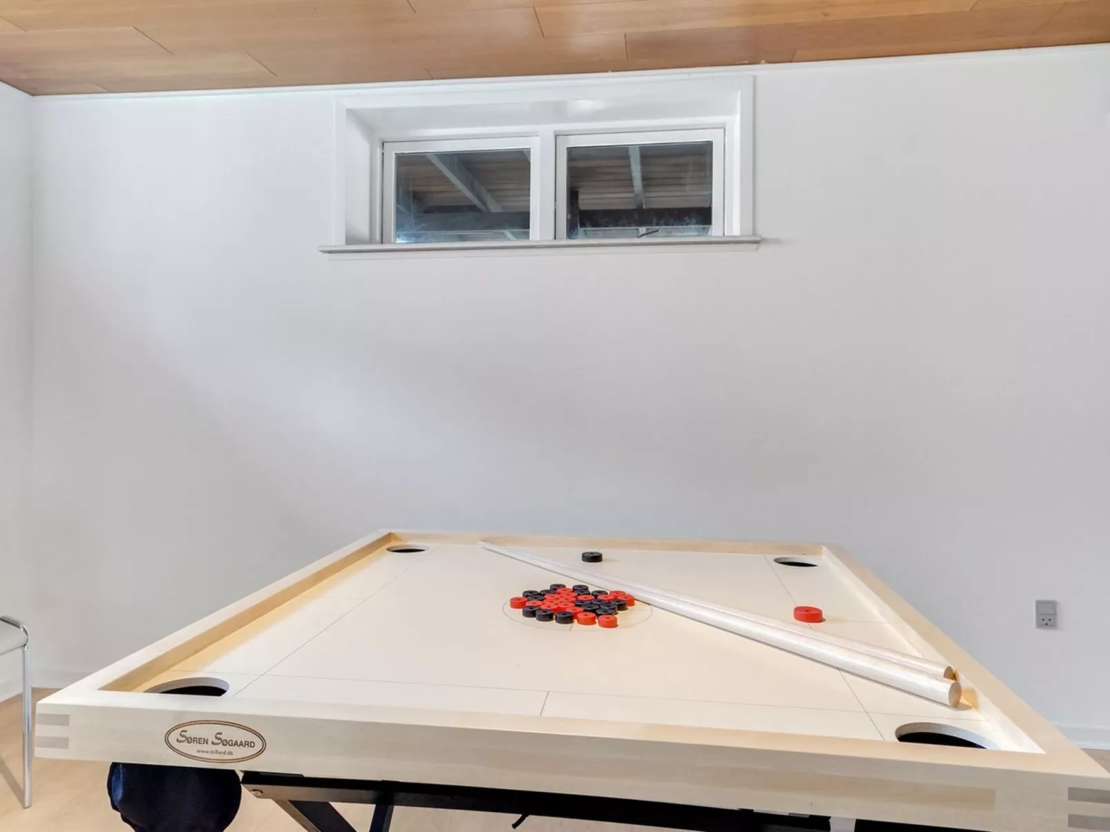 "Auguste" - 1.5km to the fjord-Inside