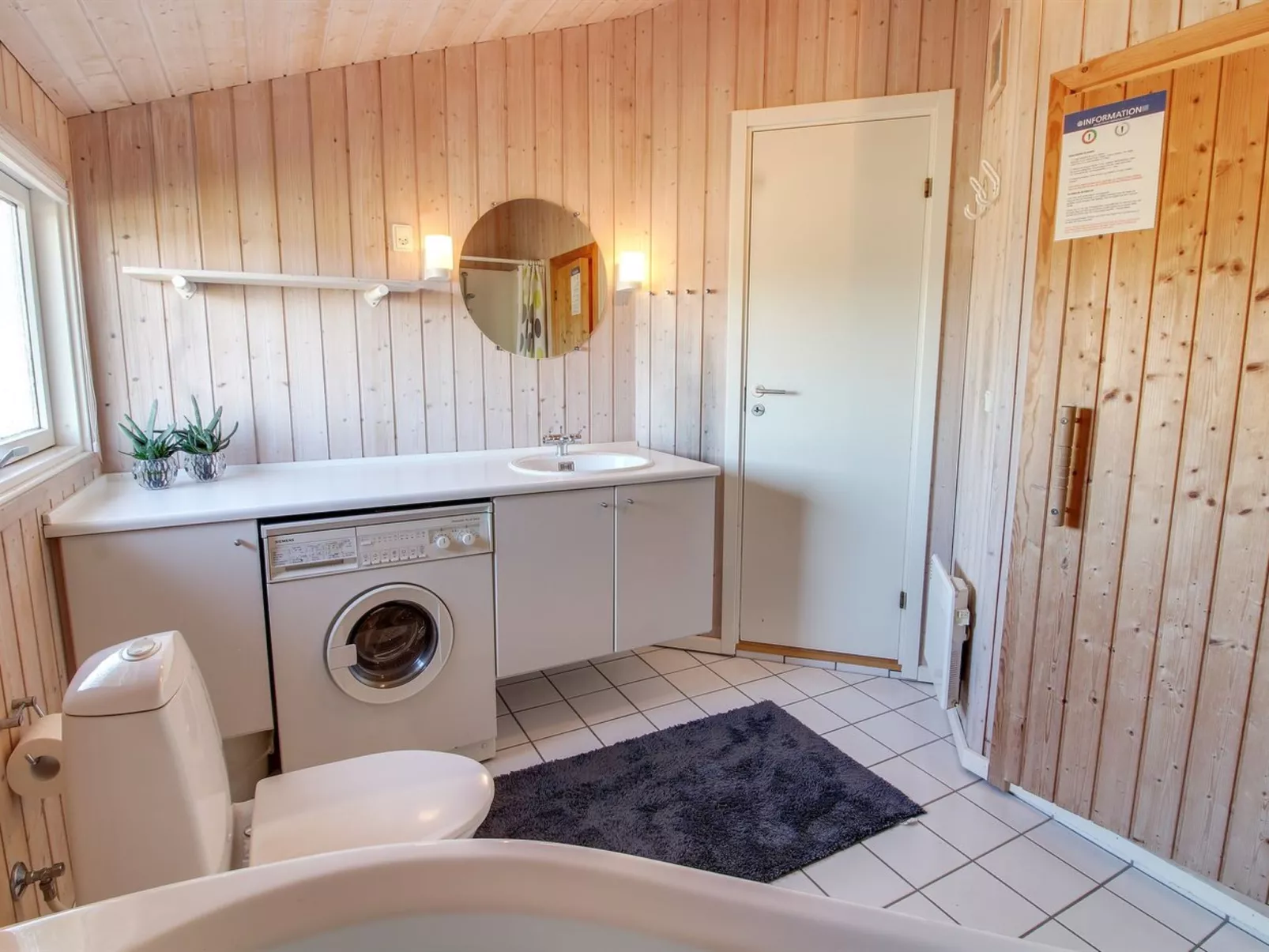 "Abiorn" - 2.5km from the sea-Inside