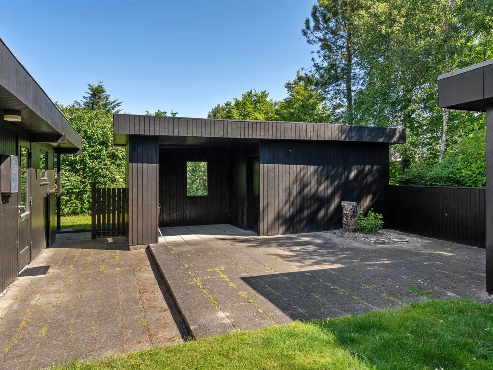 "Ludde" - 500m to the fjord-Outside