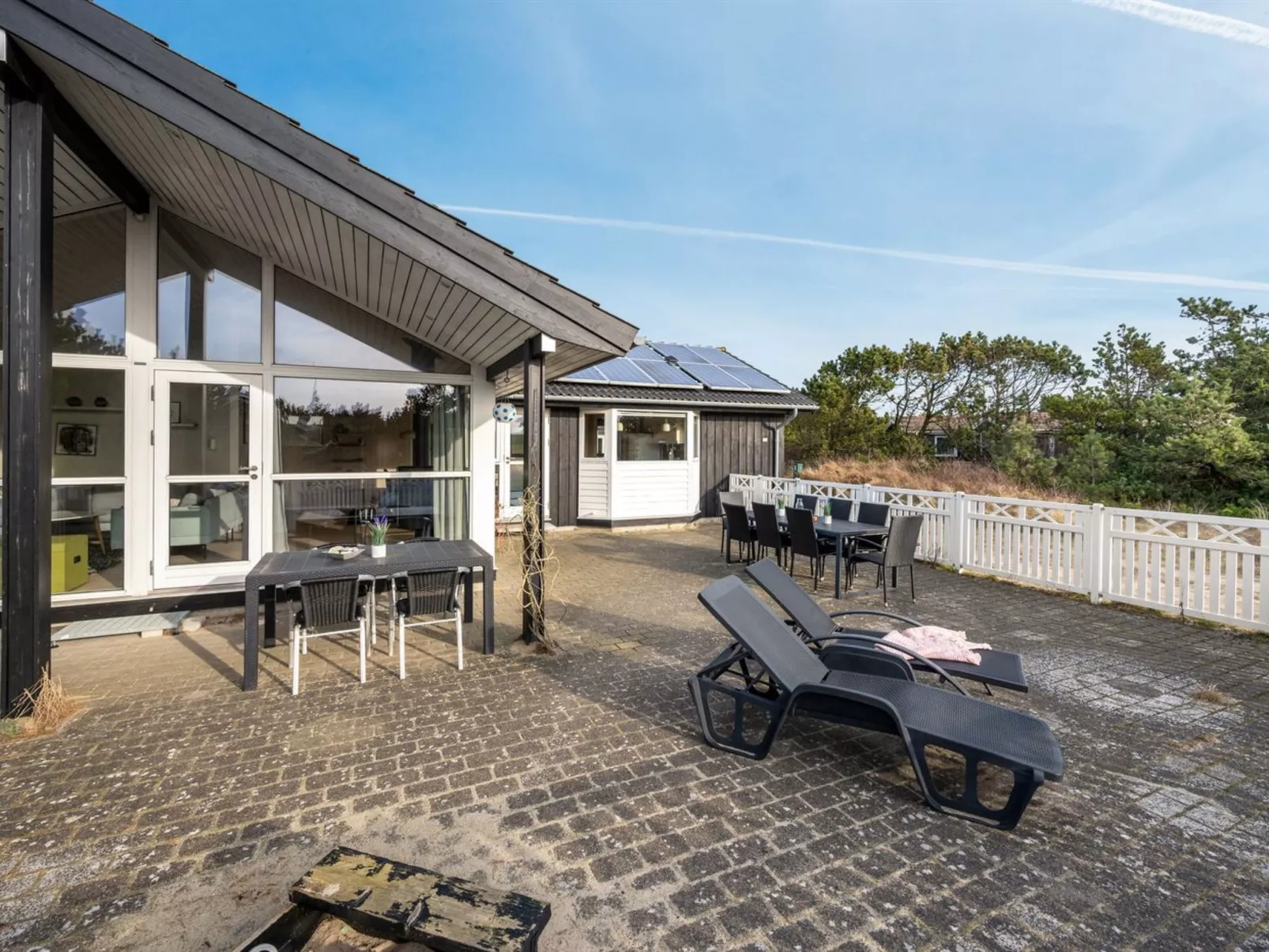 "Illona" -  from the sea-Outside