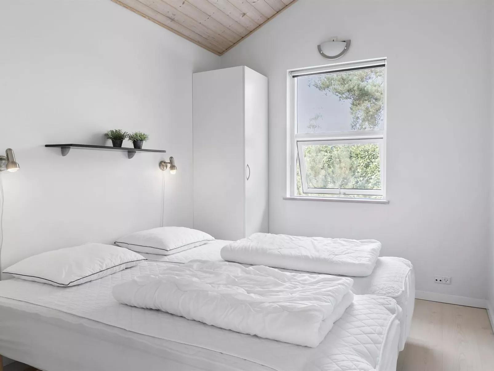 "Toa" - 600m from the sea-Dedans