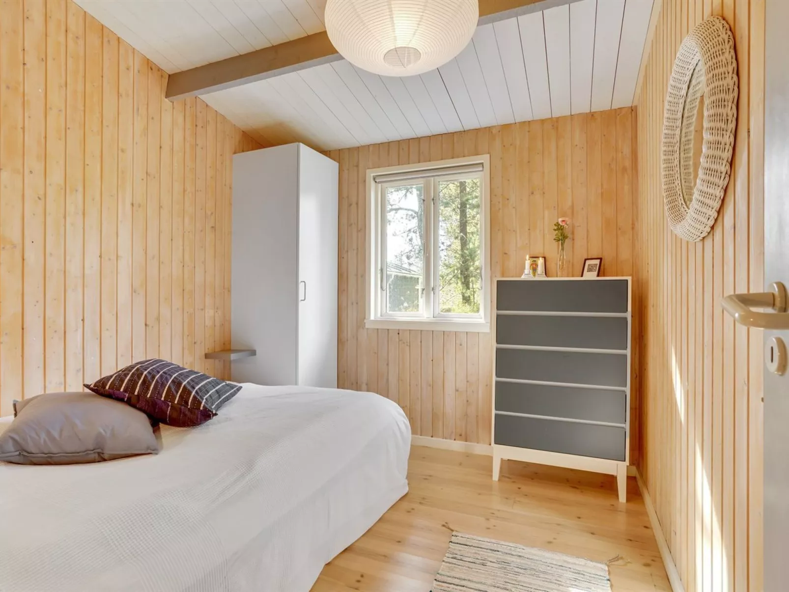 "Pilvi" -  from the sea-Drinnen