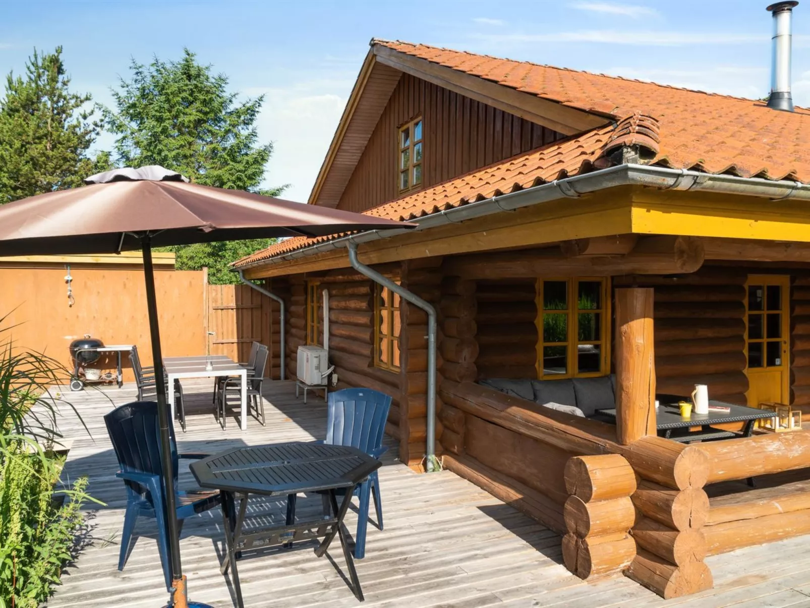 "Elsia" - 1.5km to the fjord-Outside