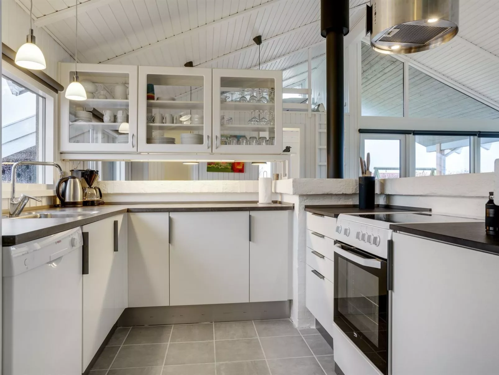 "Hilkka" - 500m from the sea-Drinnen