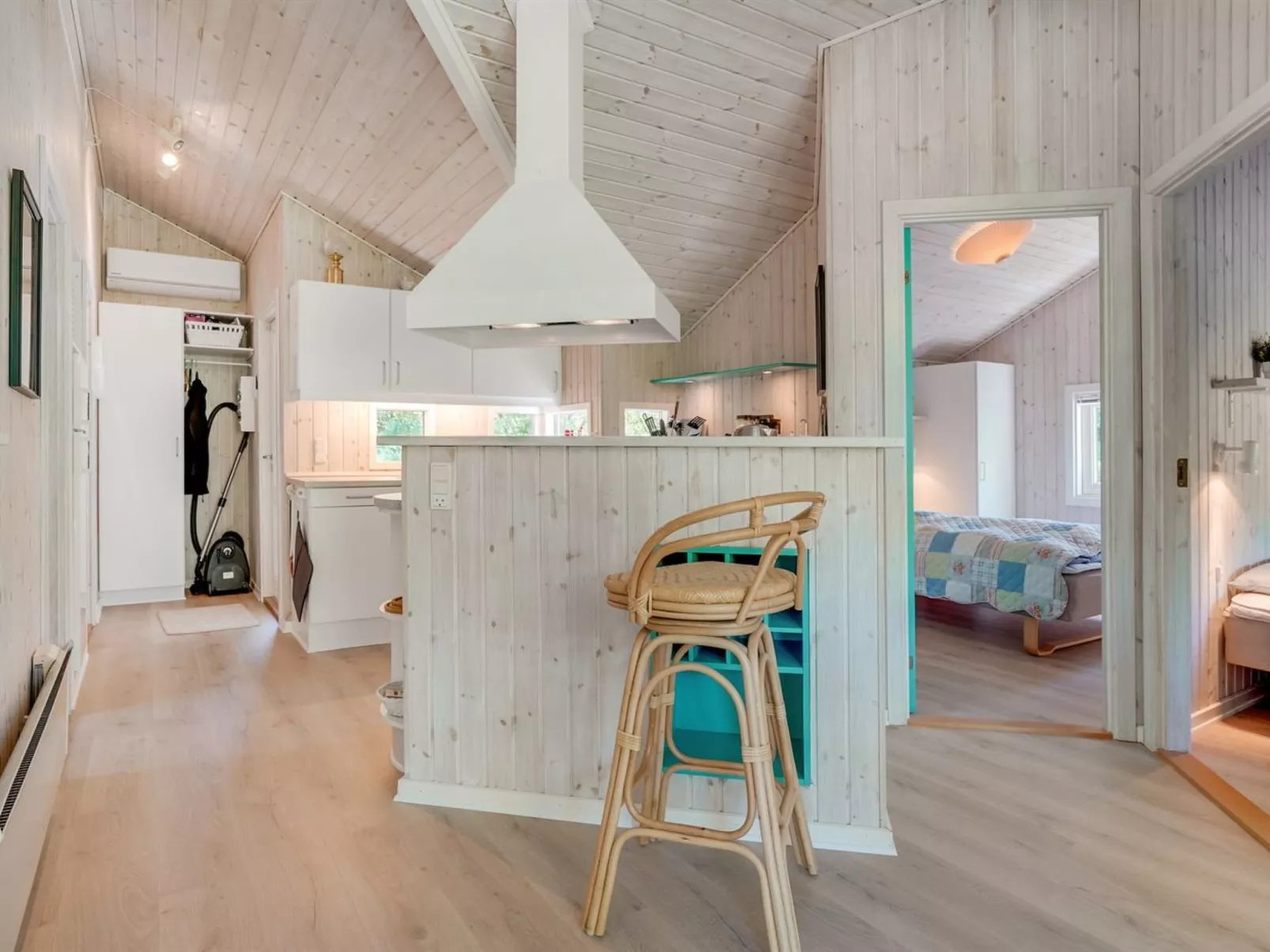 "Bole" - 400m from the sea-Dedans