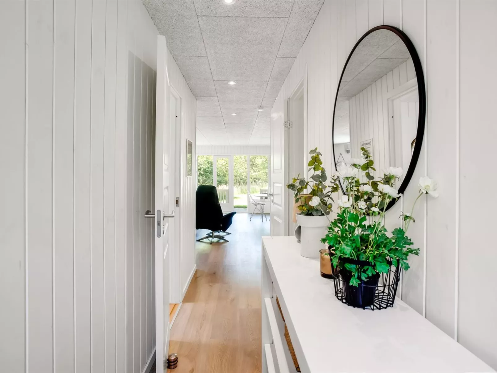 "Maik" - 1.5km from the sea-Inside