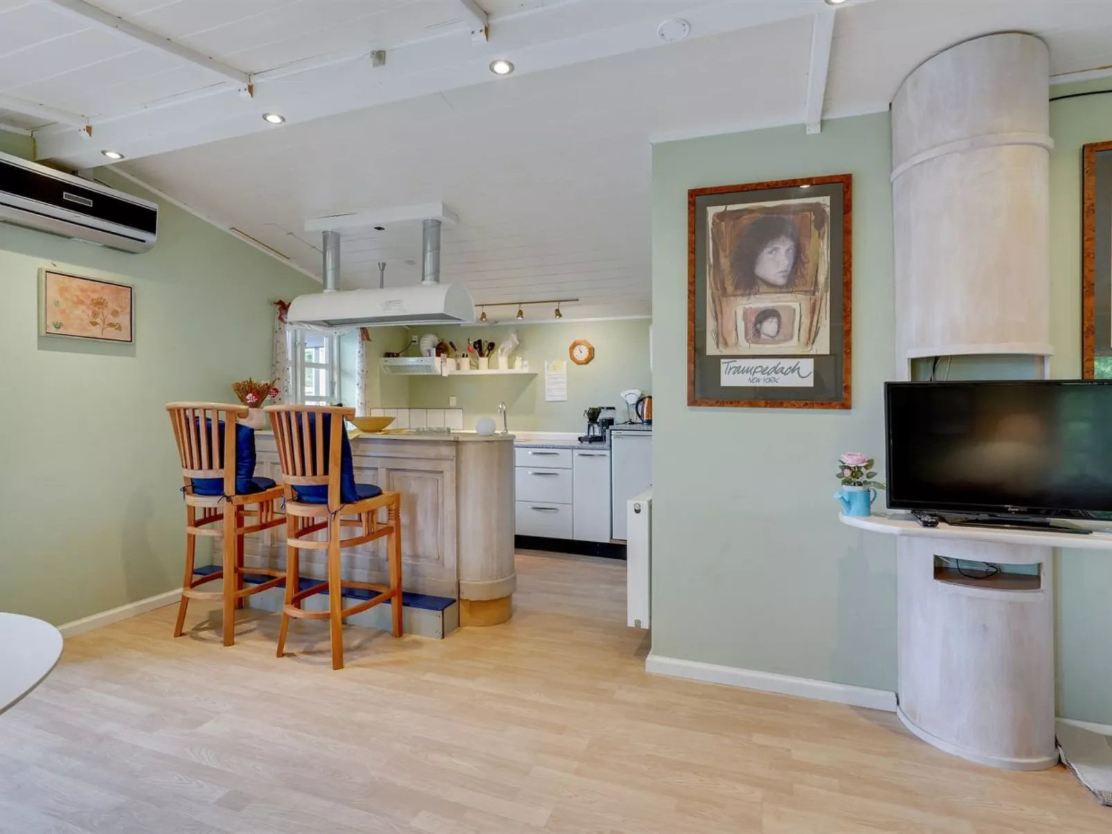 "Landeline" - 200m to the fjord-Dedans